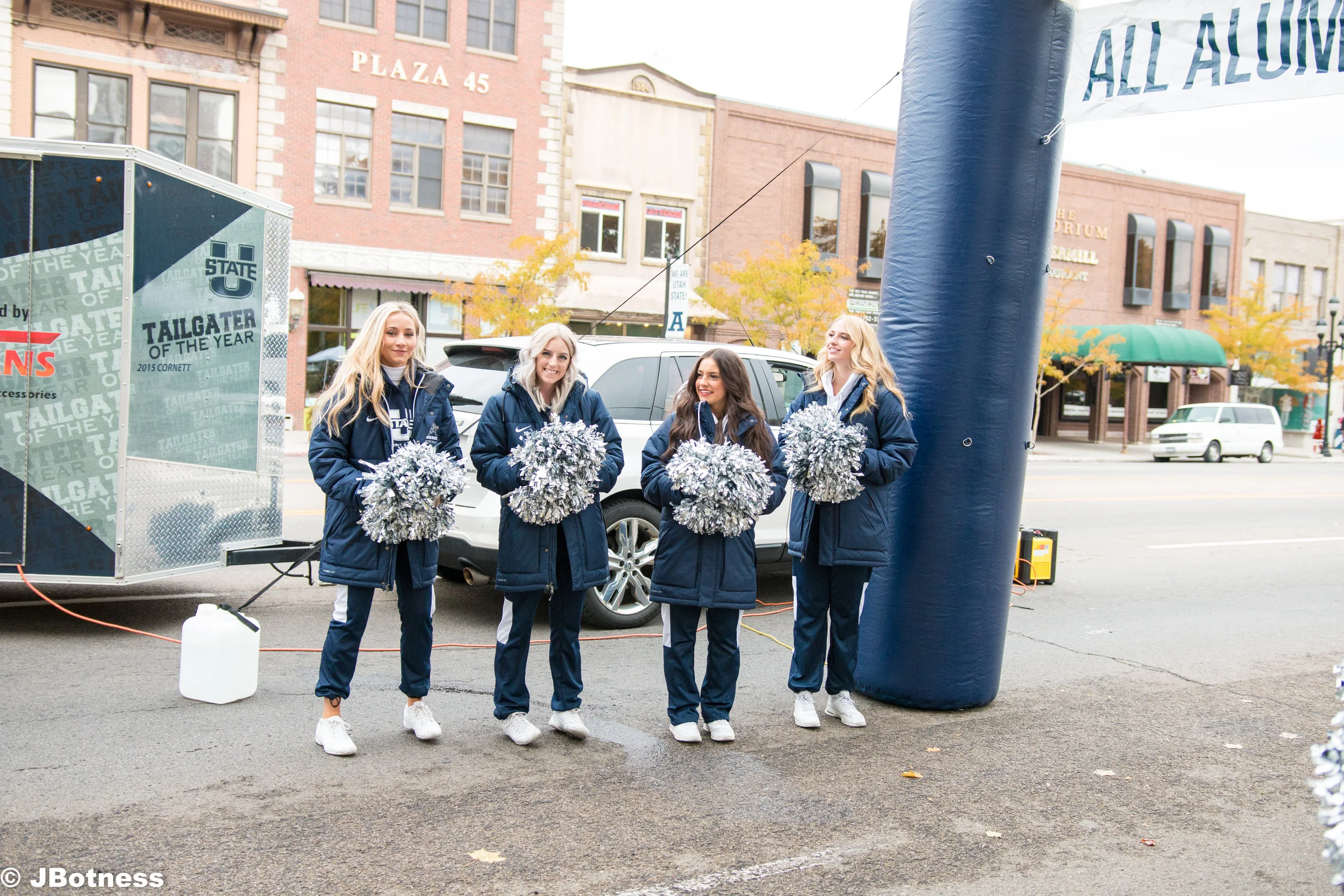 10_14_17_FB_USUvsWyoming_HC (53 of 103).jpg