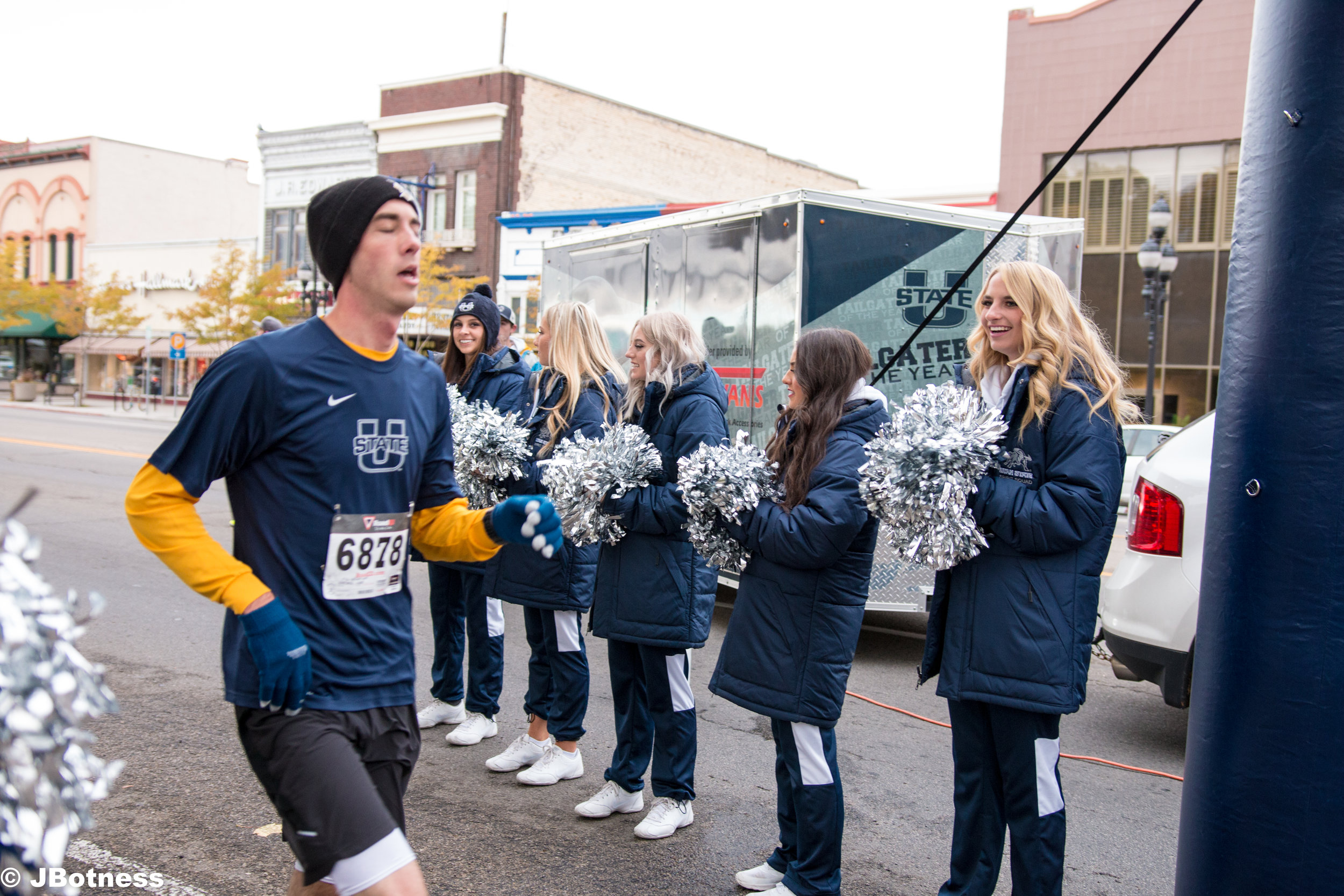 10_14_17_FB_USUvsWyoming_HC (62 of 103).jpg