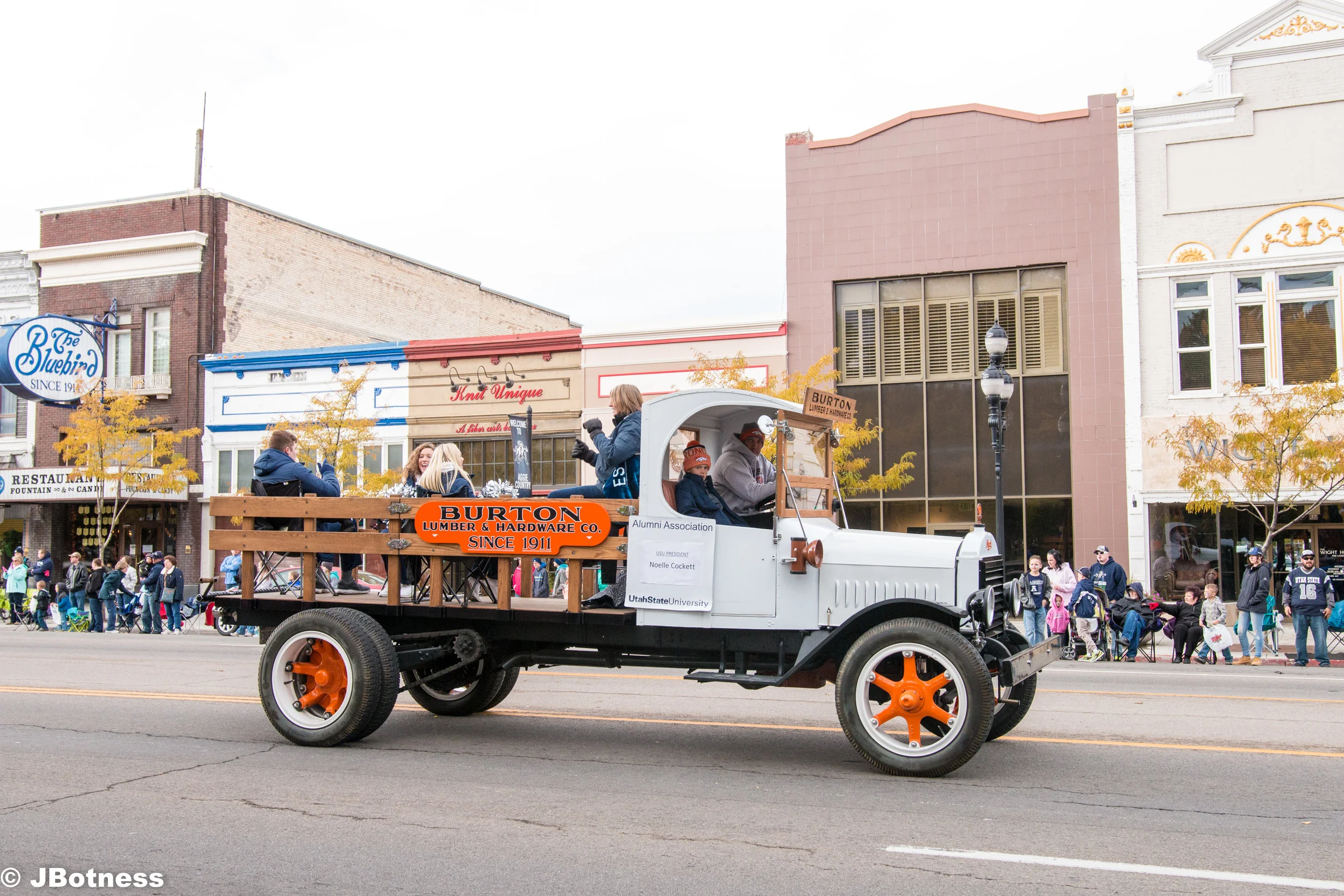 10_14_17_FB_USUvsWyoming_HC (72 of 103).jpg