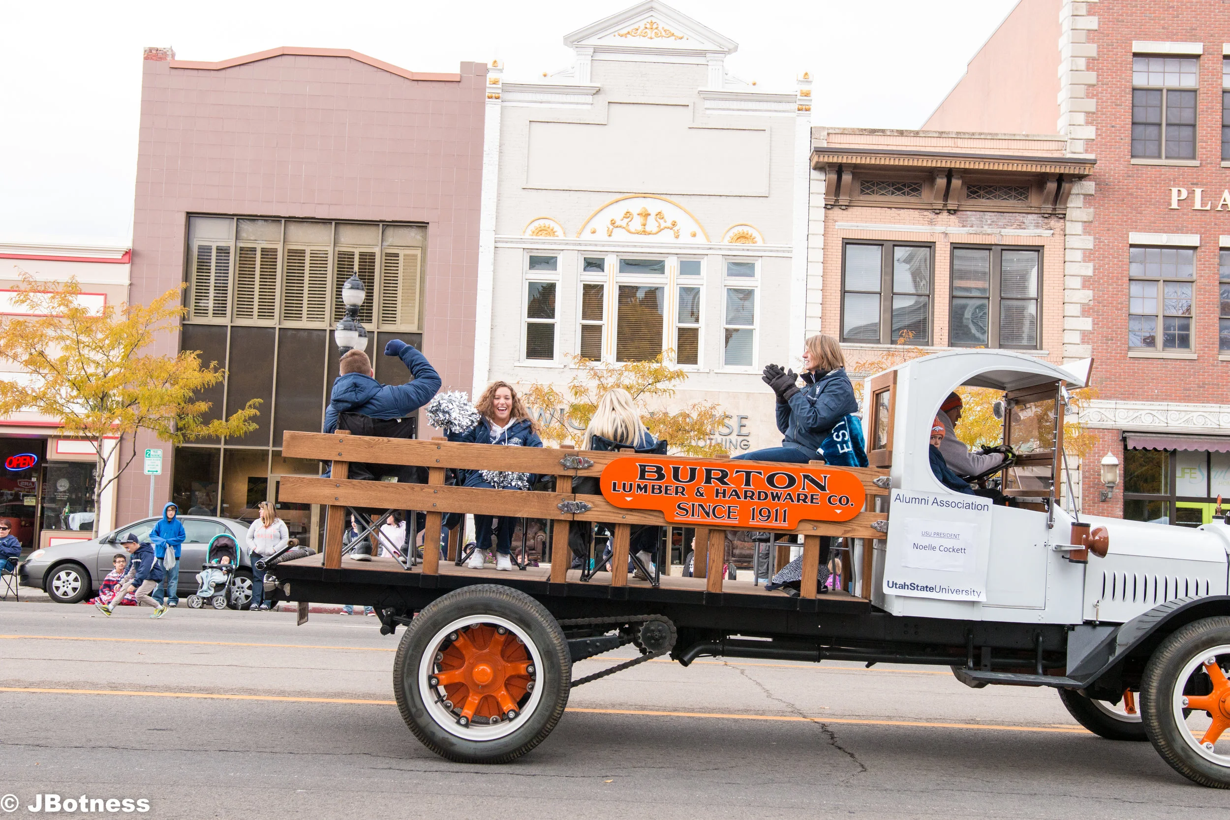 10_14_17_FB_USUvsWyoming_HC (74 of 103).jpg