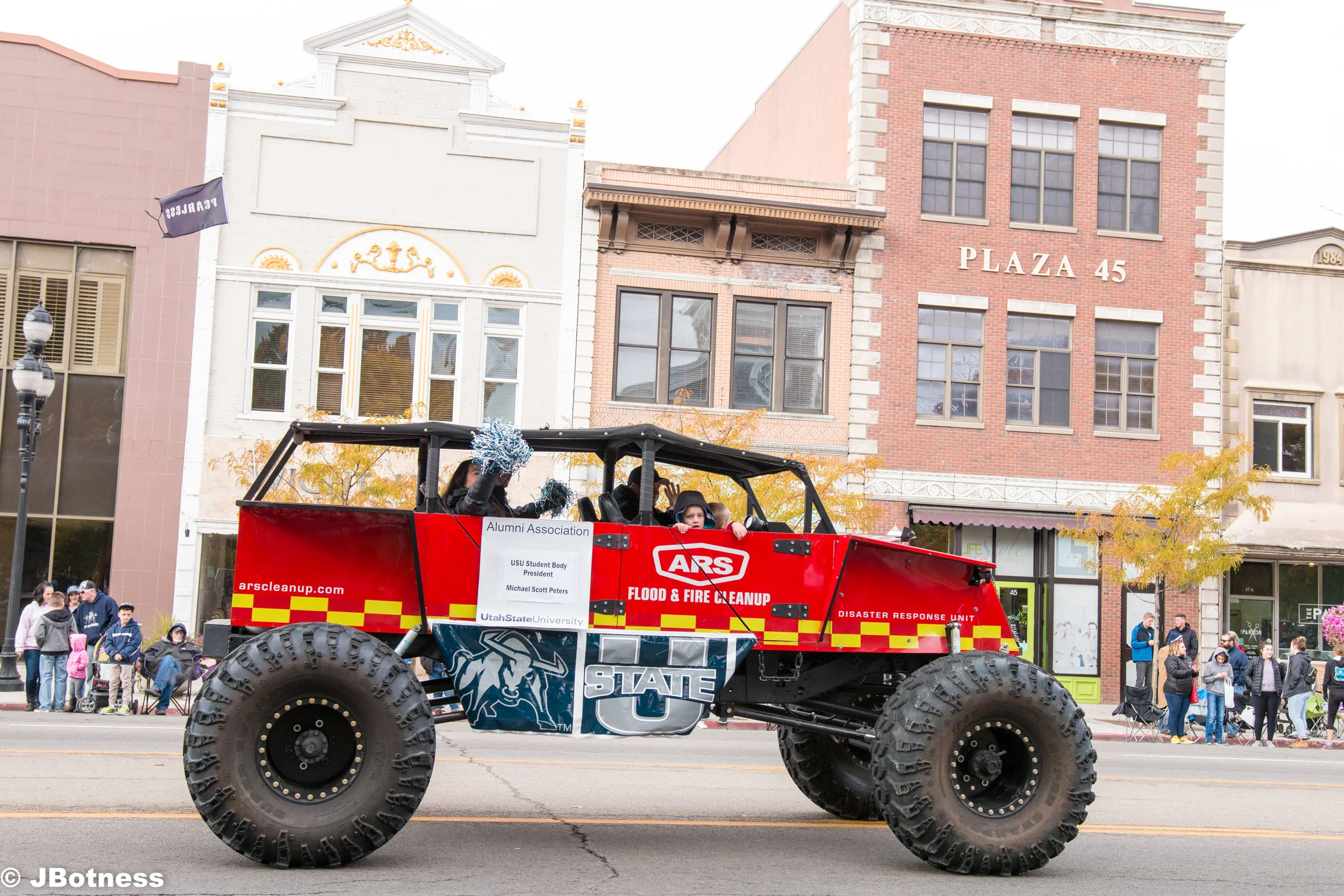 10_14_17_FB_USUvsWyoming_HC (76 of 103).jpg