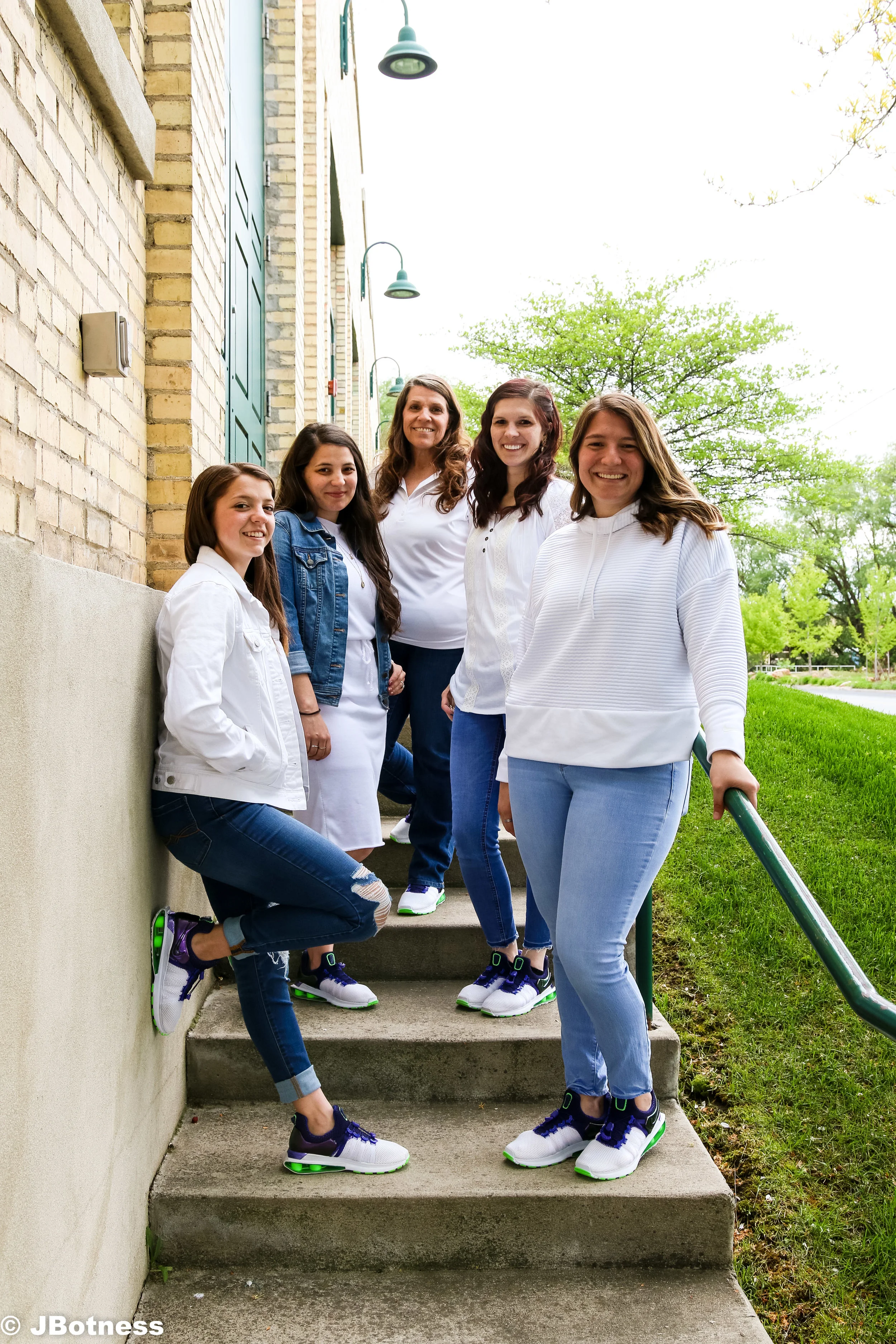 Family Photos 2019-101-2.jpg