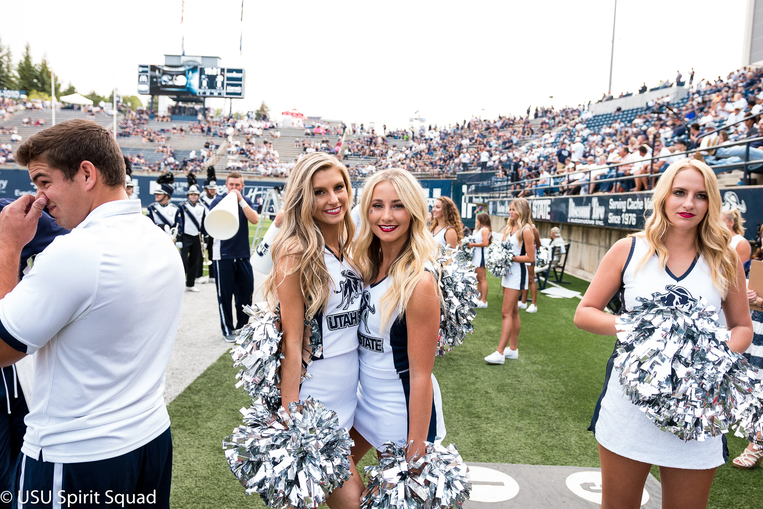 2019-2020_FB_USUvsStonyBrook-8148.jpg