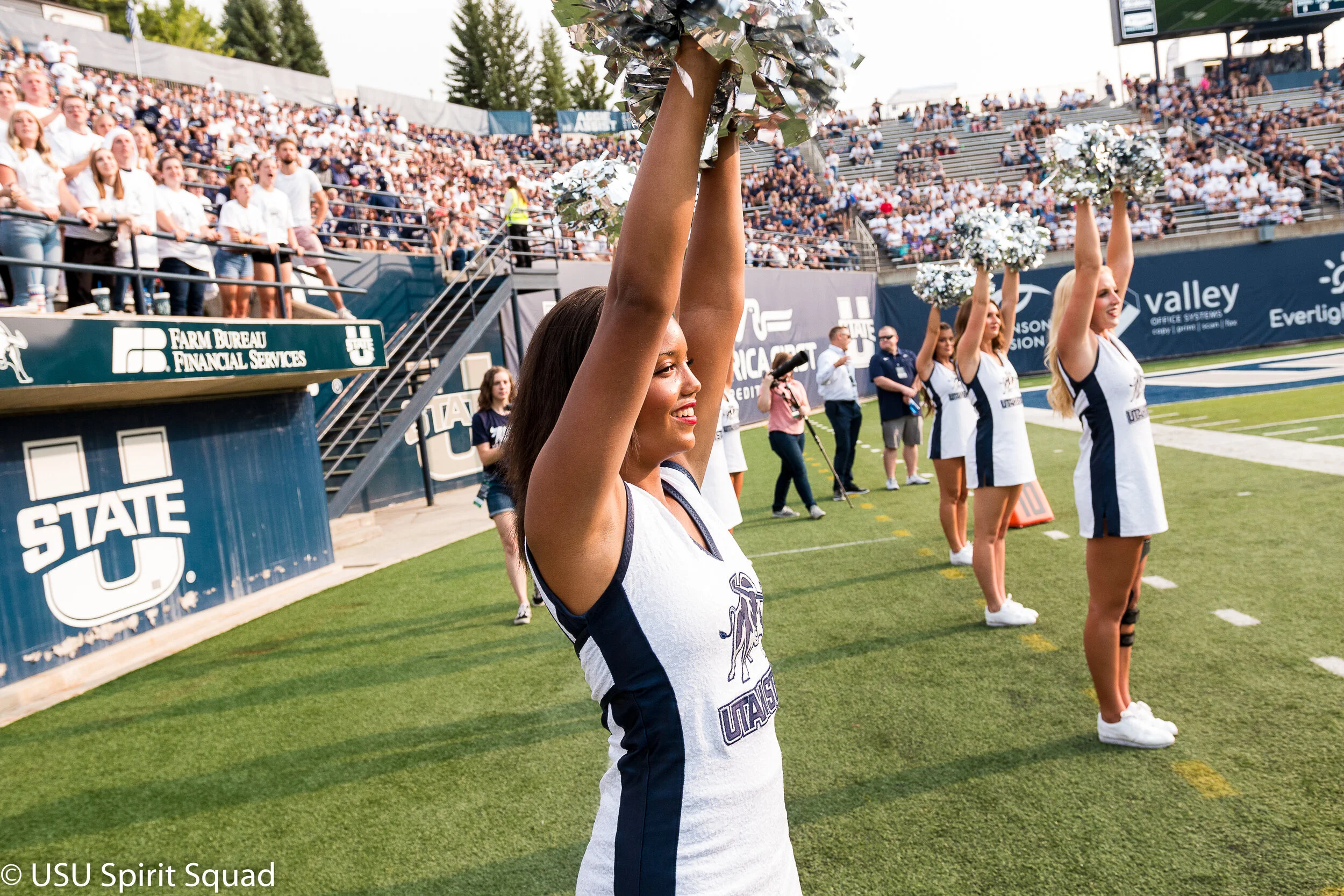 2019-2020_FB_USUvsStonyBrook-8207.jpg
