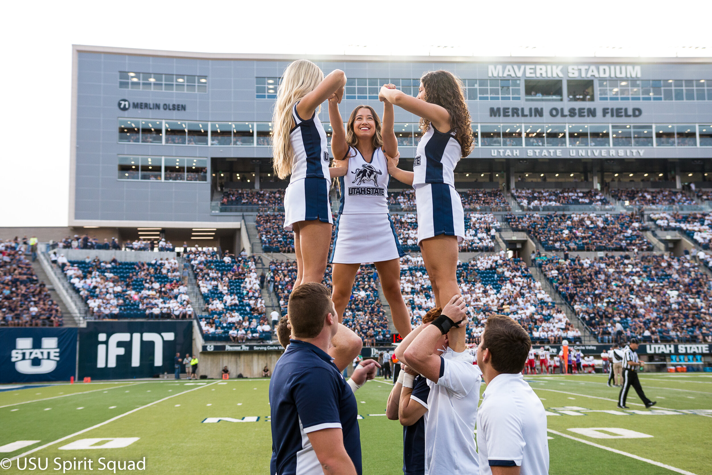 2019-2020_FB_USUvsStonyBrook-8310.jpg