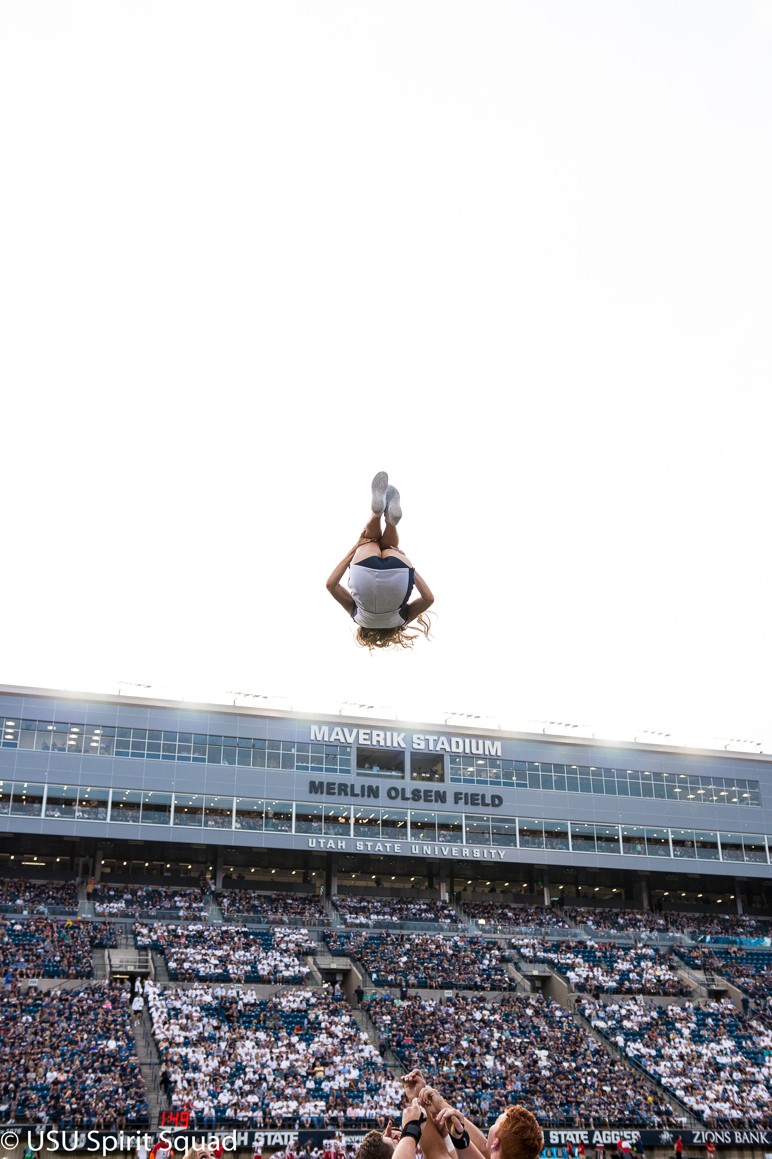 2019-2020_FB_USUvsStonyBrook-8325.jpg