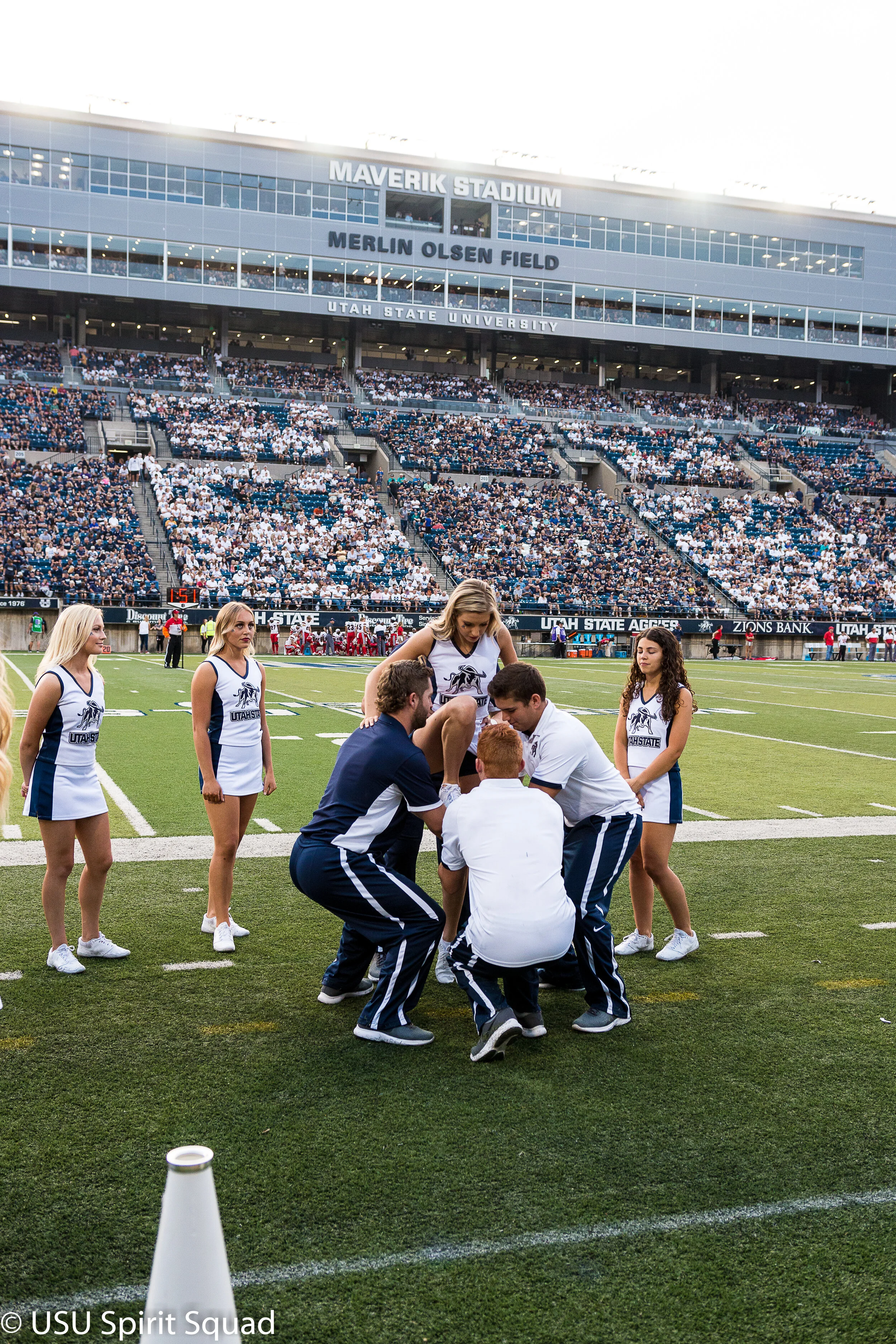 2019-2020_FB_USUvsStonyBrook-8323.jpg