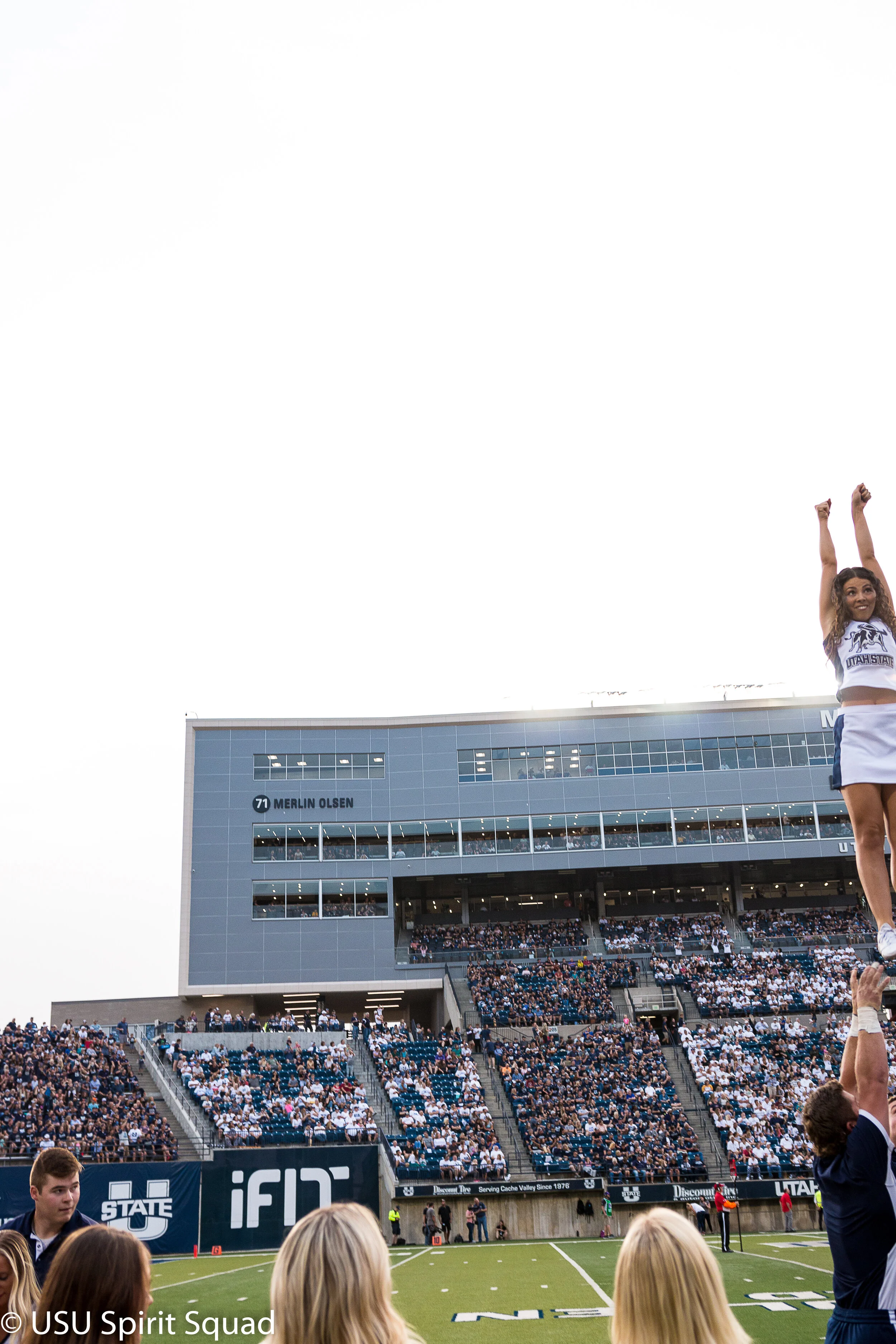 2019-2020_FB_USUvsStonyBrook-8341.jpg
