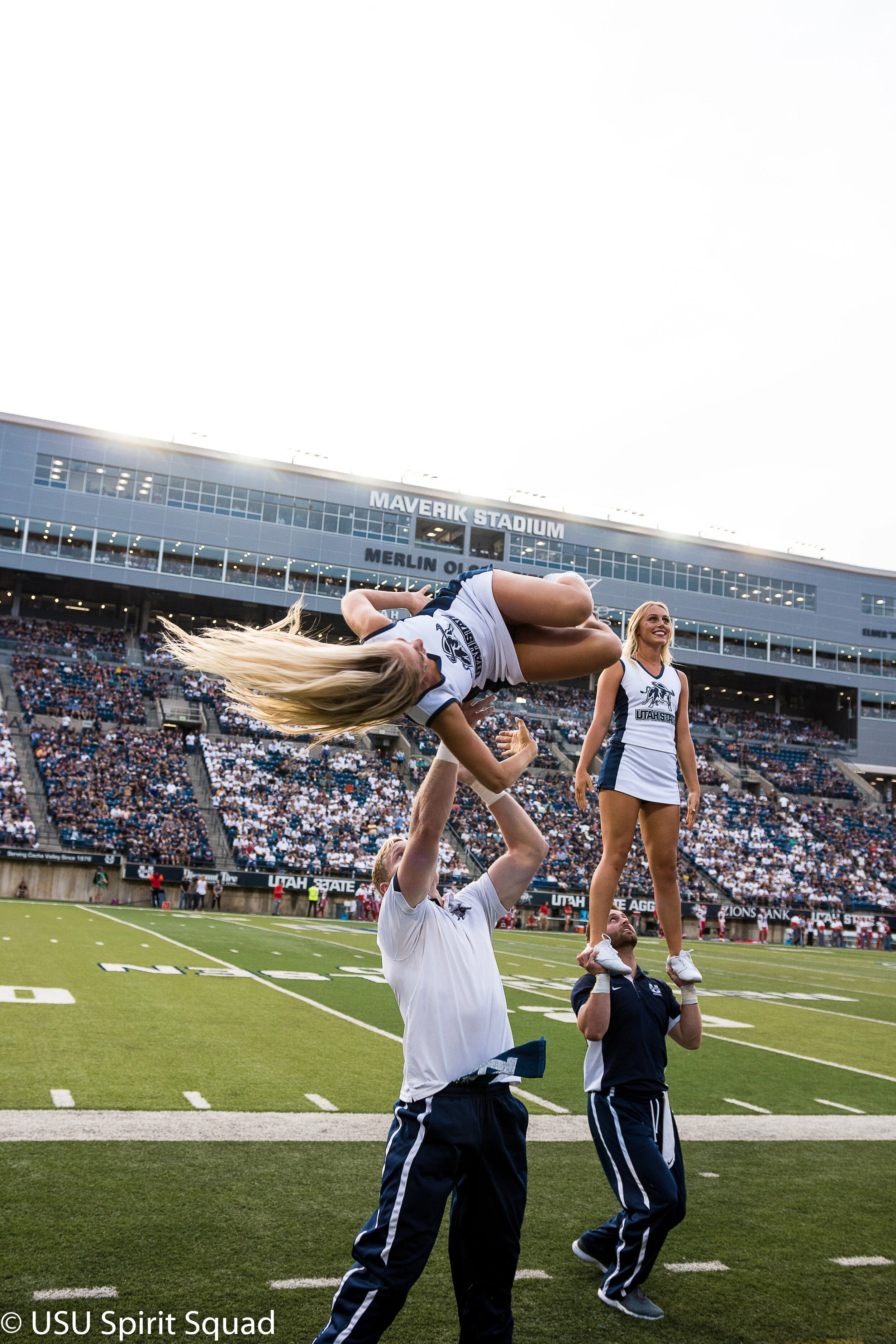 2019-2020_FB_USUvsStonyBrook-8352.jpg
