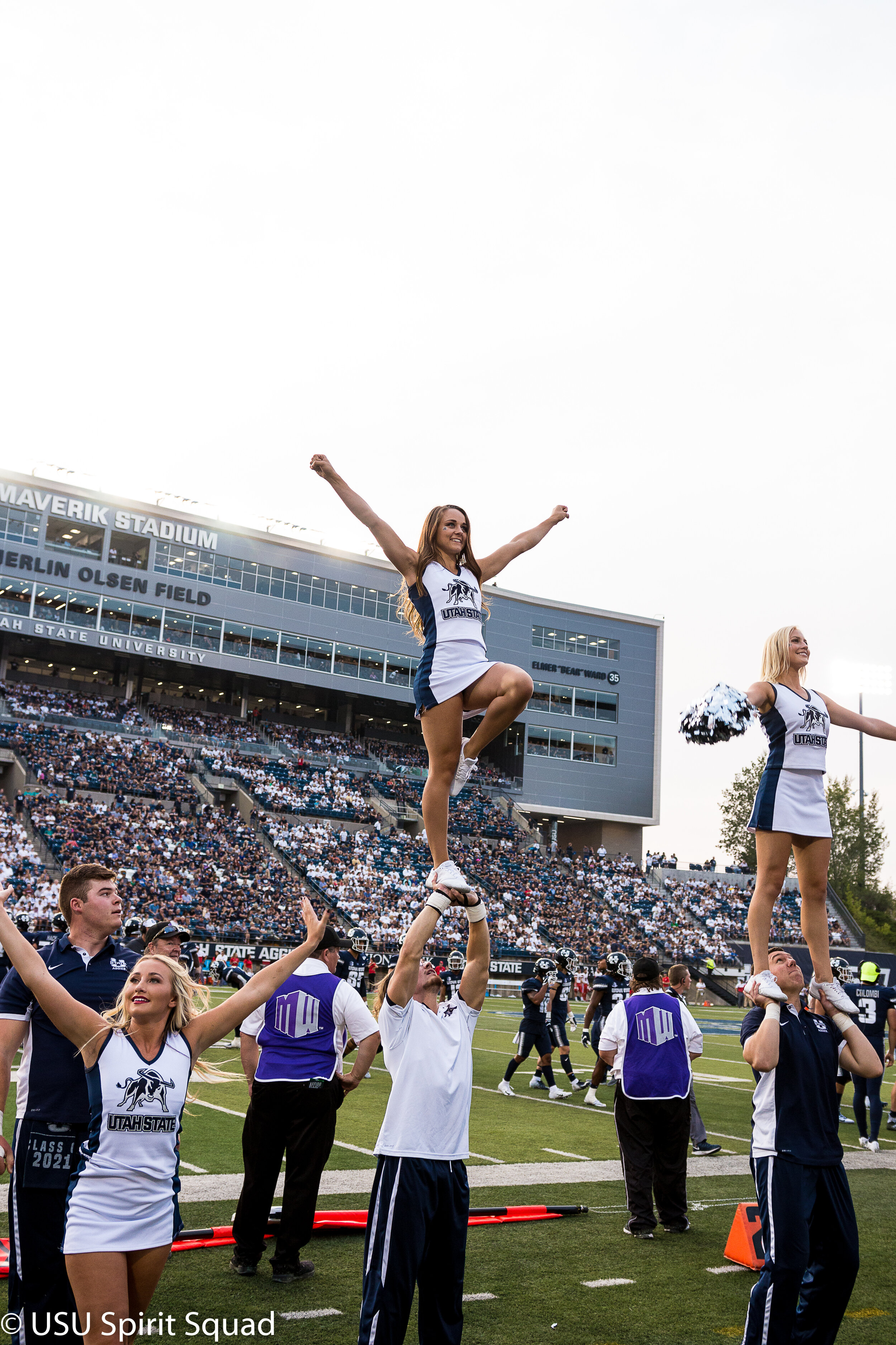 2019-2020_FB_USUvsStonyBrook-8368.jpg