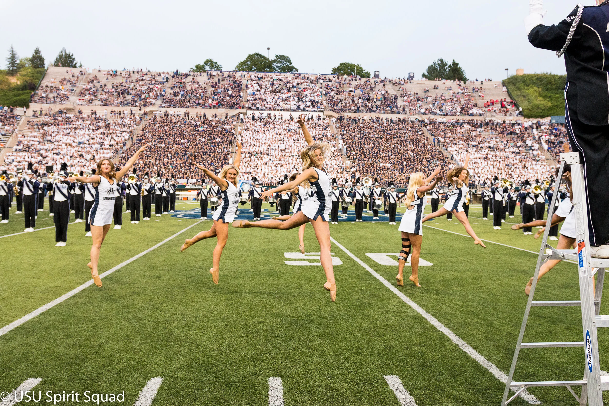 2019-2020_FB_USUvsStonyBrook-8405.jpg