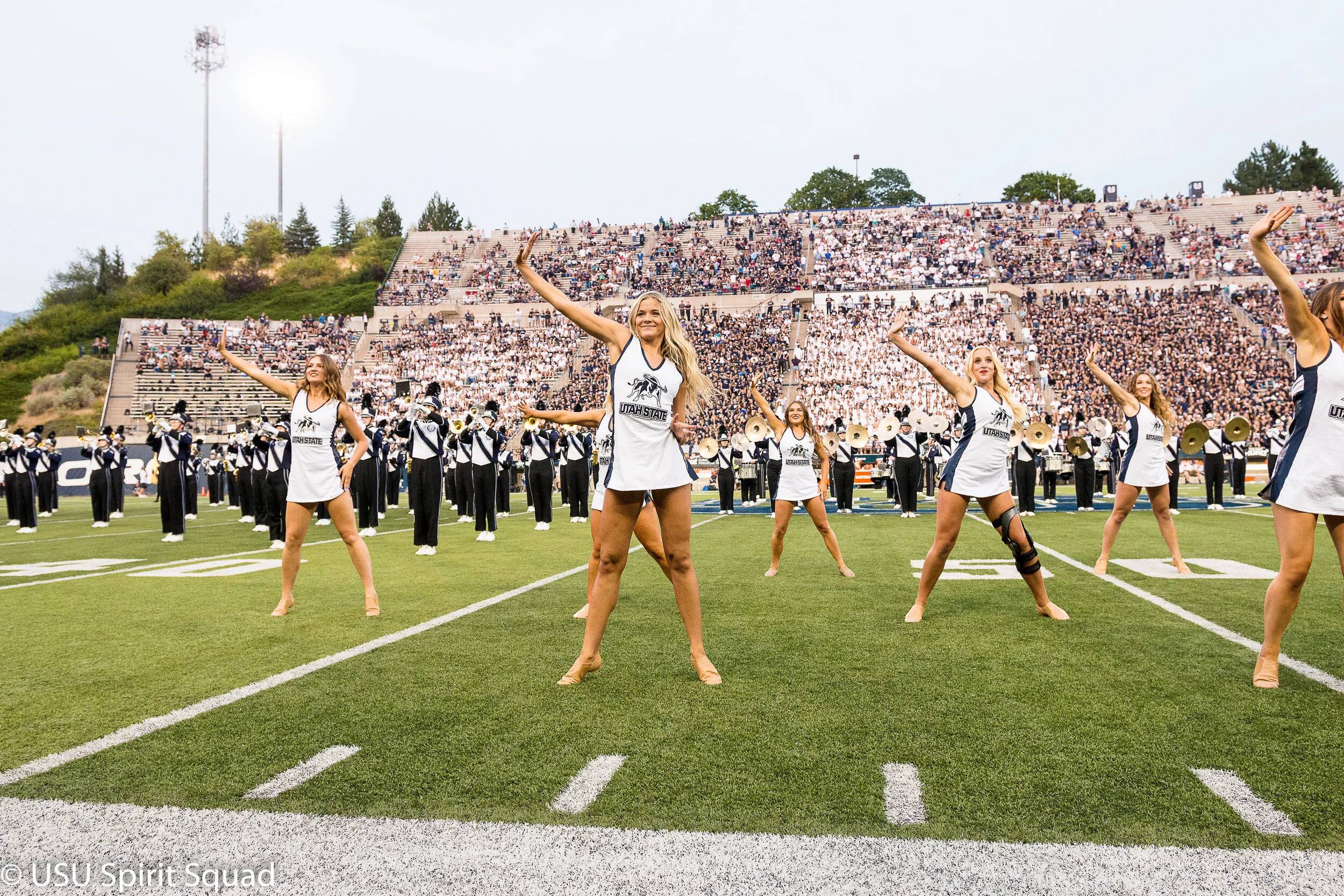 2019-2020_FB_USUvsStonyBrook-8408.jpg