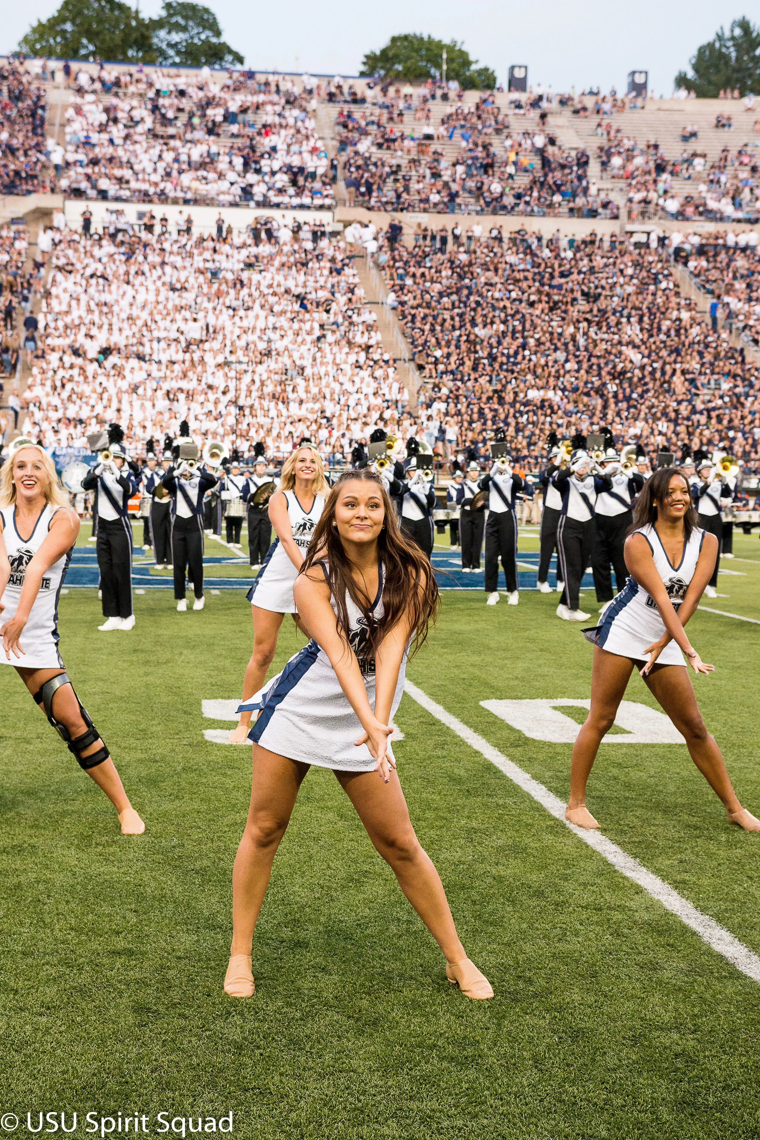2019-2020_FB_USUvsStonyBrook-8422.jpg