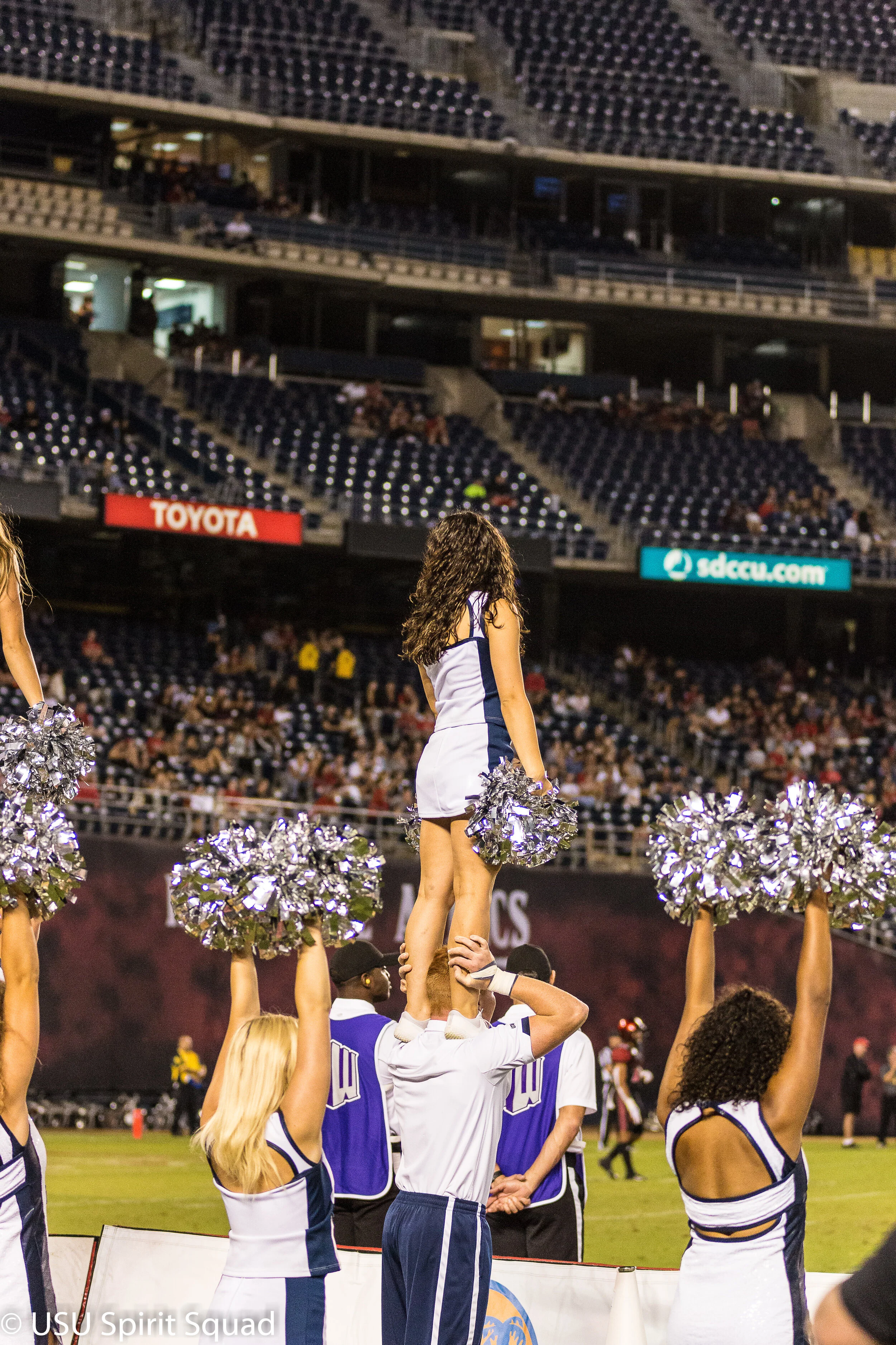 2019-2020_FB_USUvsSandiego (205 of 284).JPG