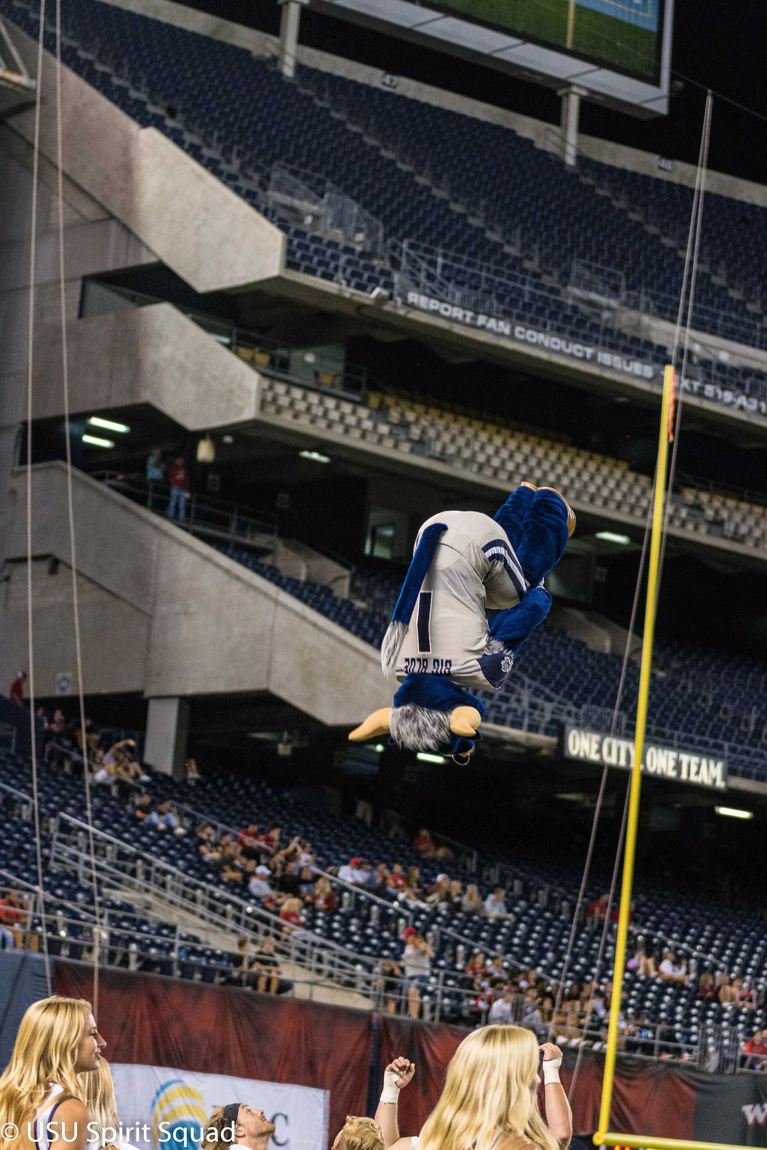 2019-2020_FB_USUvsSandiego (252 of 284).JPG