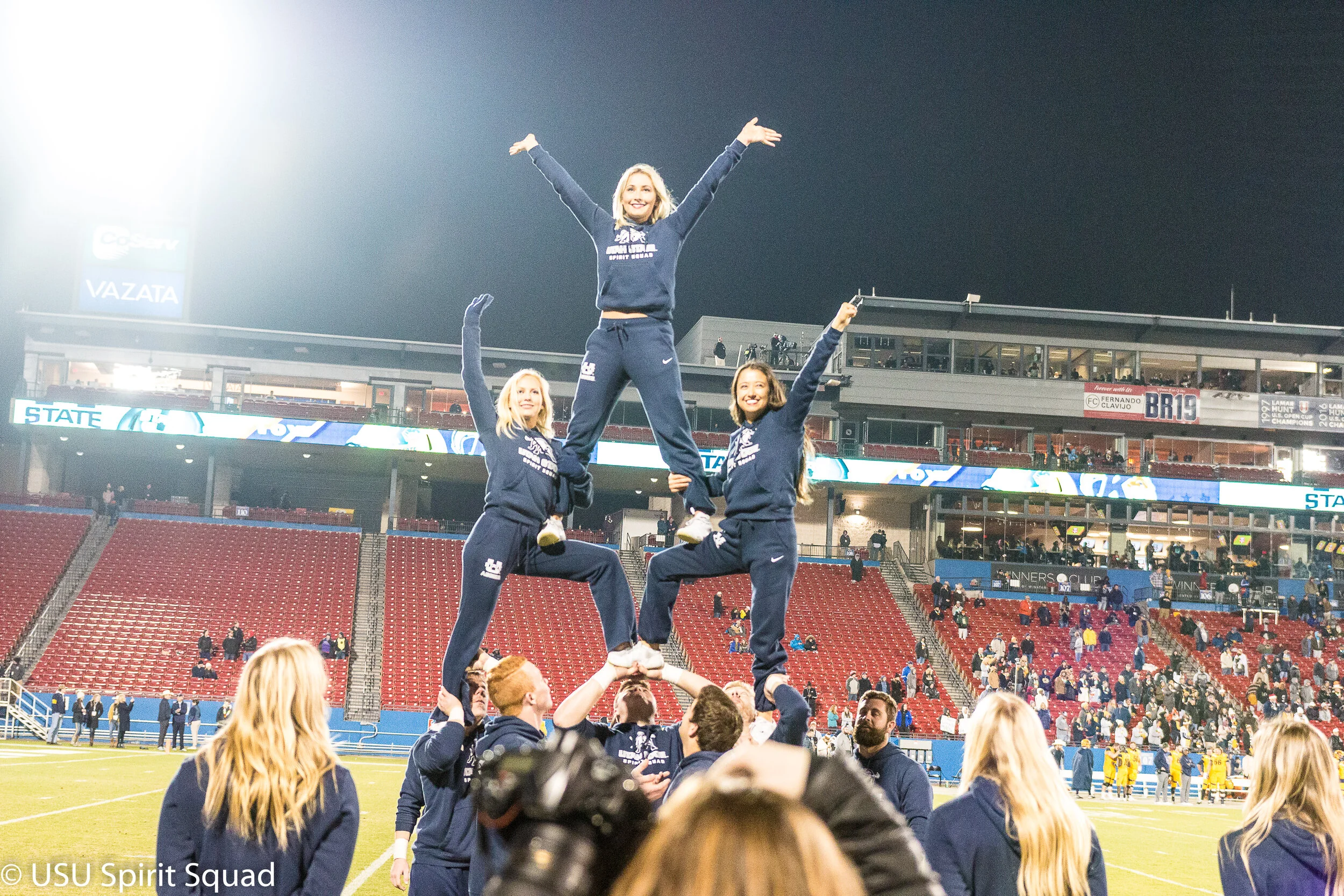 2019-2020_FB_USUvsBowlgame (361 of 378).JPG