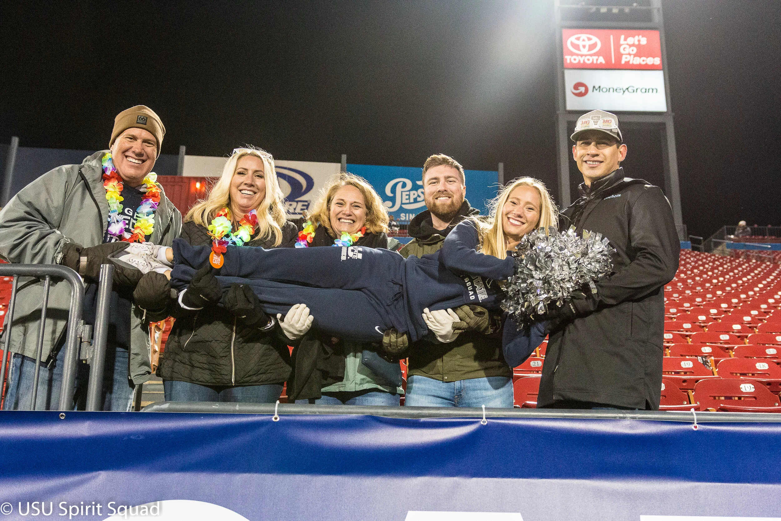 2019-2020_FB_USUvsBowlgame (368 of 378).JPG