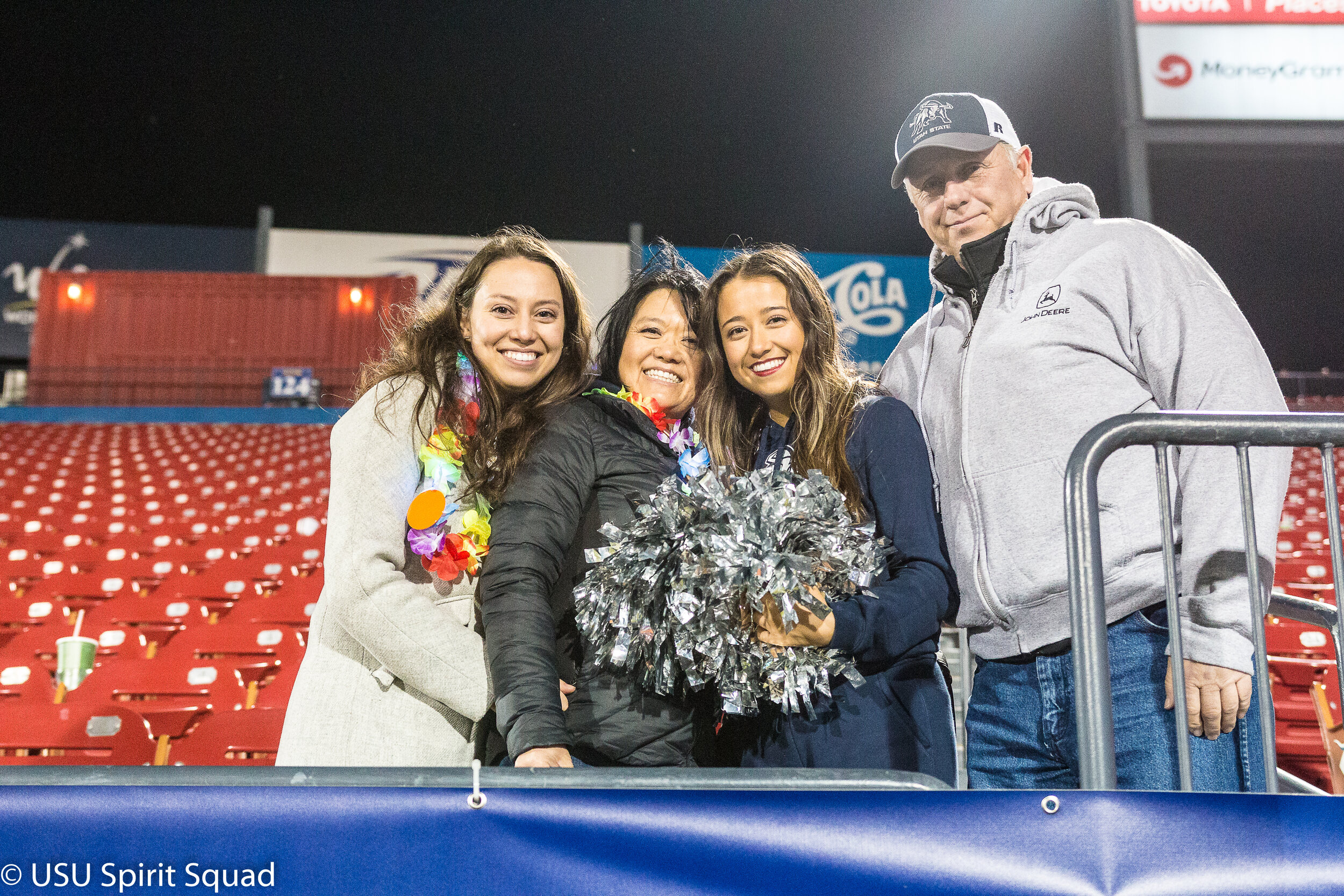 2019-2020_FB_USUvsBowlgame (376 of 378).JPG