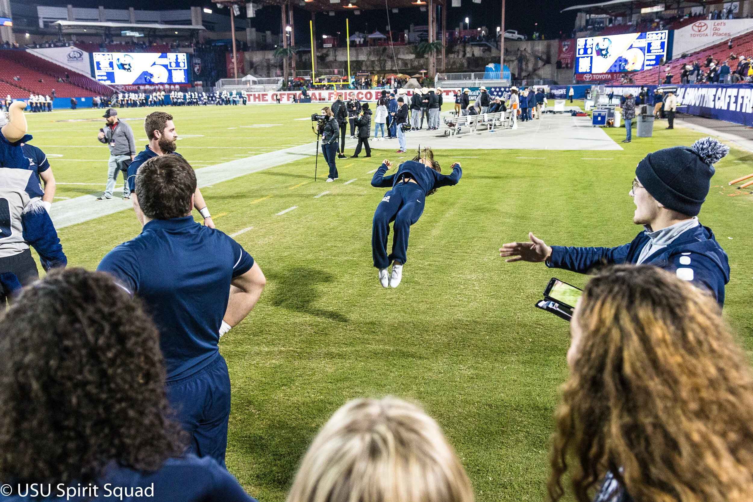 2019-2020_FB_USUvsBowlgame (85 of 378).JPG