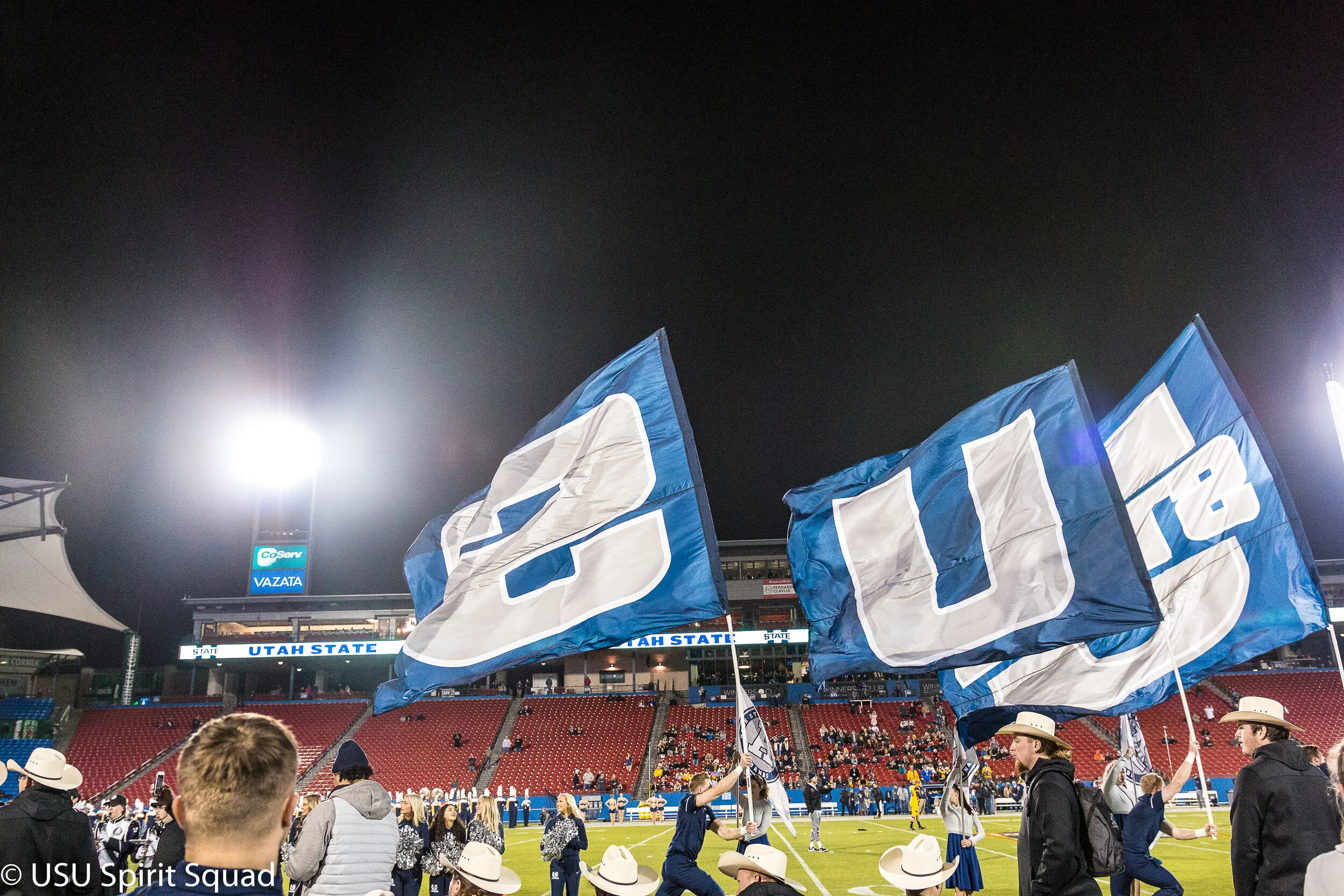 2019-2020_FB_USUvsBowlgame (93 of 378).JPG