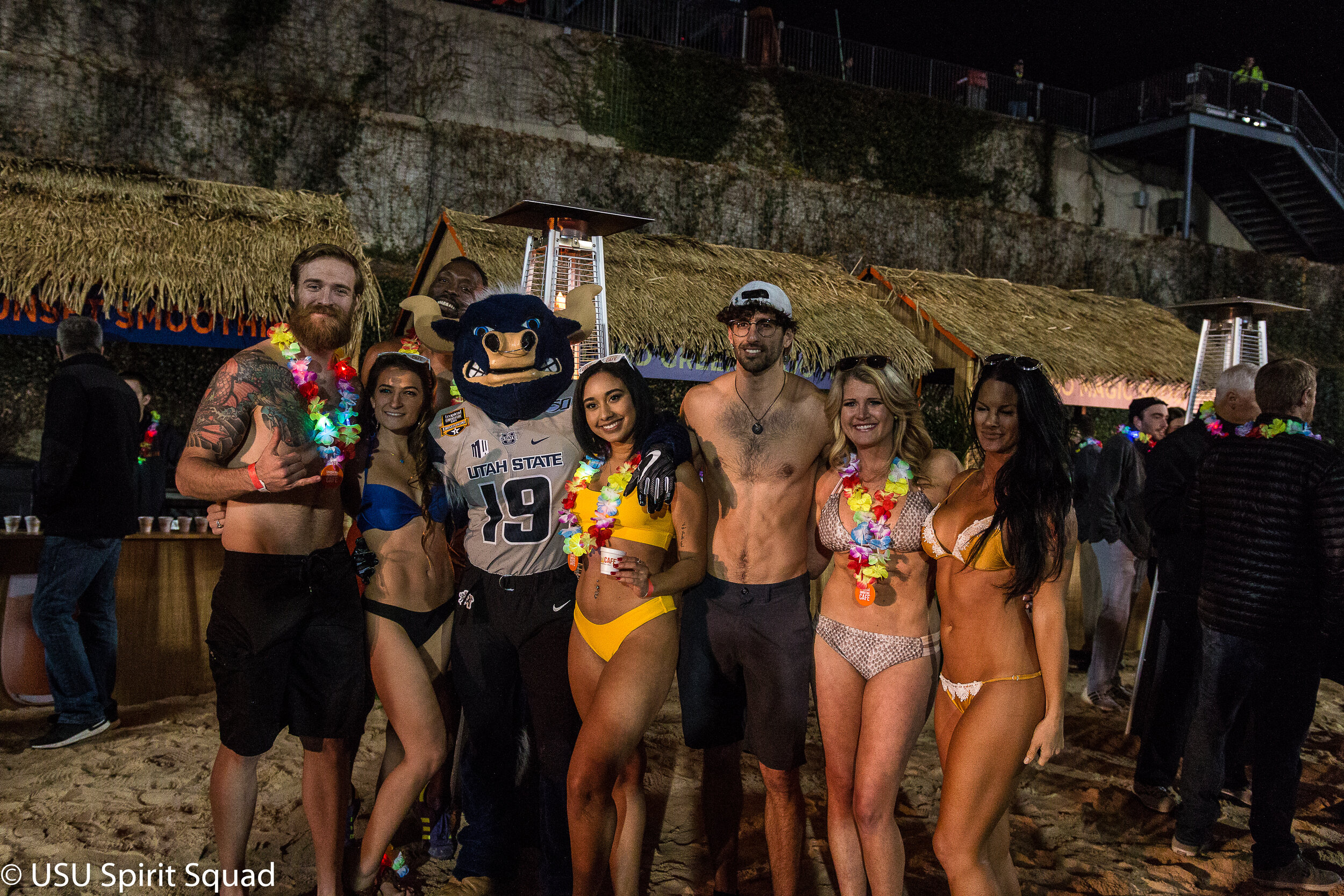 2019-2020_FB_USUvsBowlgame (100 of 378).JPG