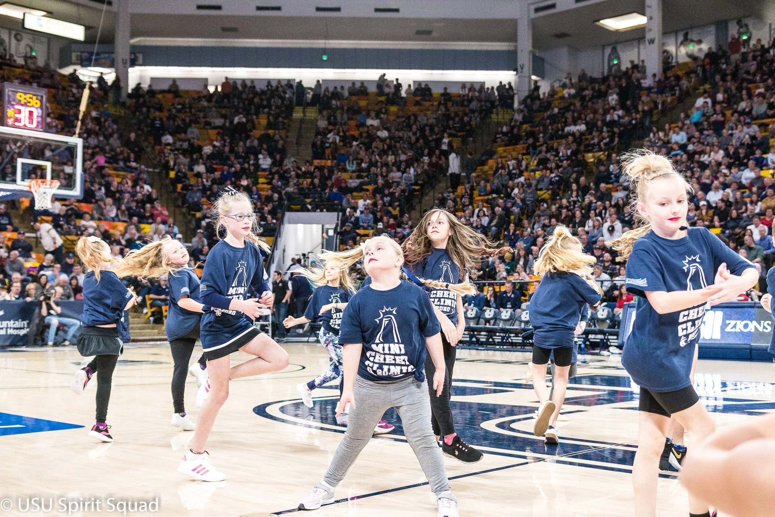 2019-2020_MBB_USUvsColorado_MiniClinic (64 of 220).JPG