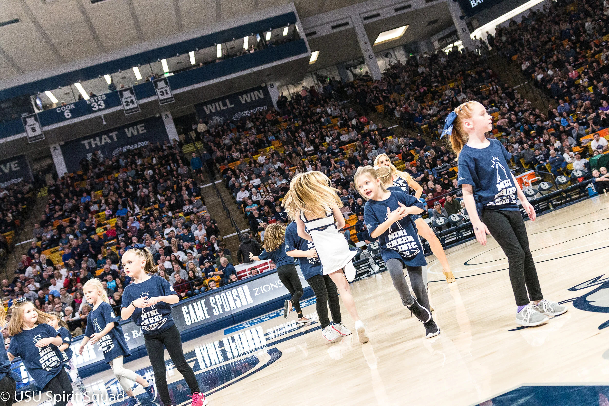 2019-2020_MBB_USUvsColorado_MiniClinic (97 of 220).JPG