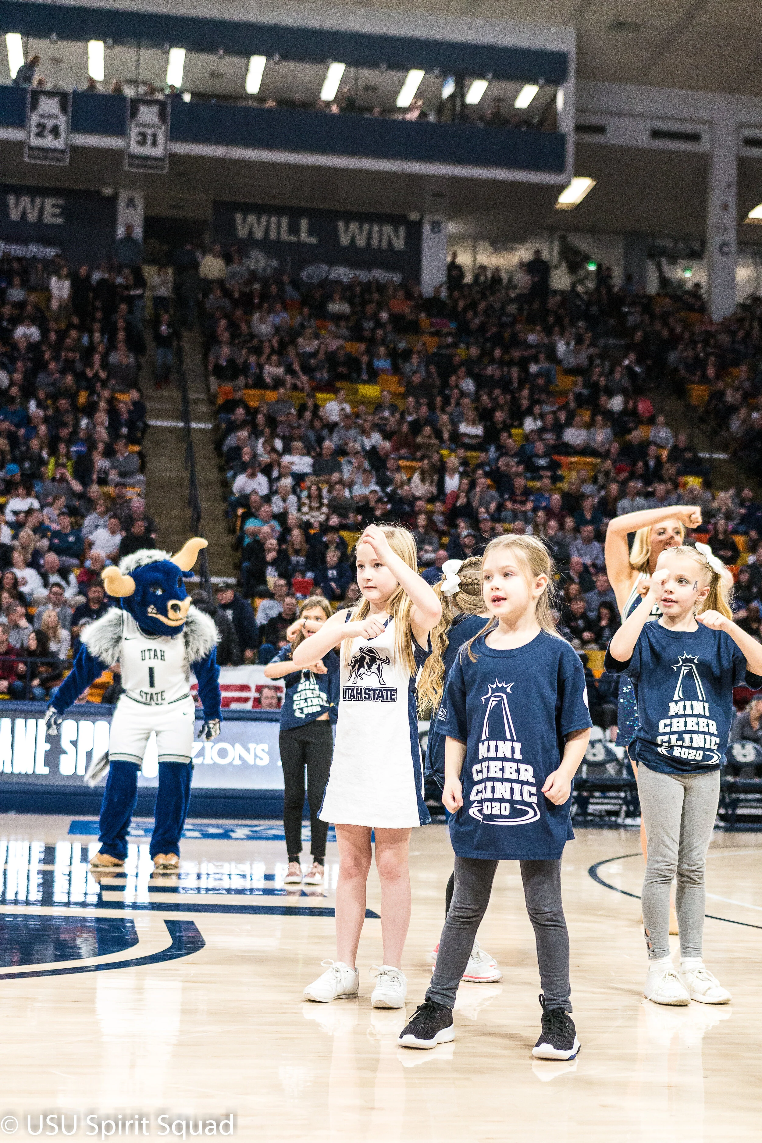 2019-2020_MBB_USUvsColorado_MiniClinic (106 of 220).JPG