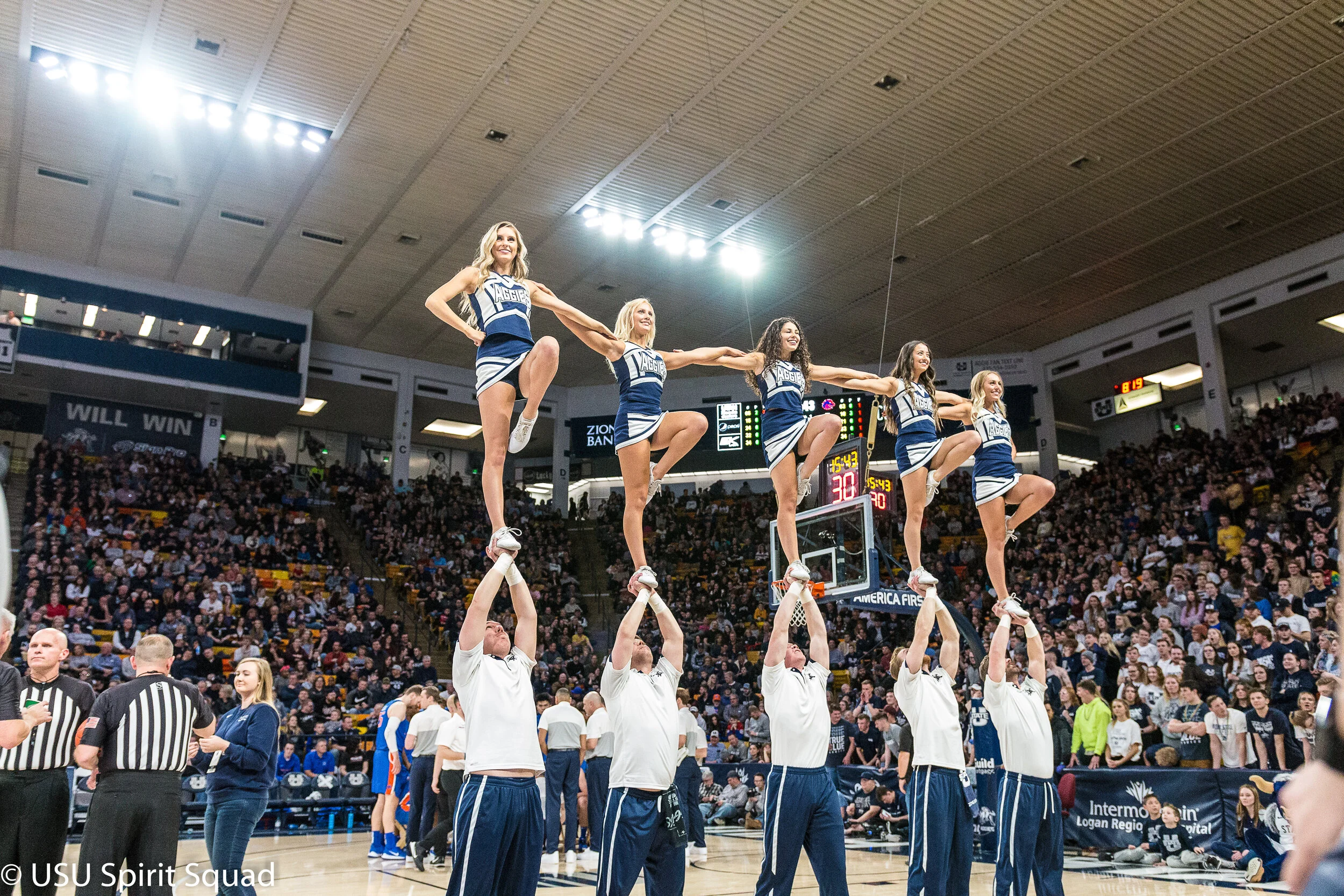 2019-2020_MBB_USUvsBoise-8288.JPG