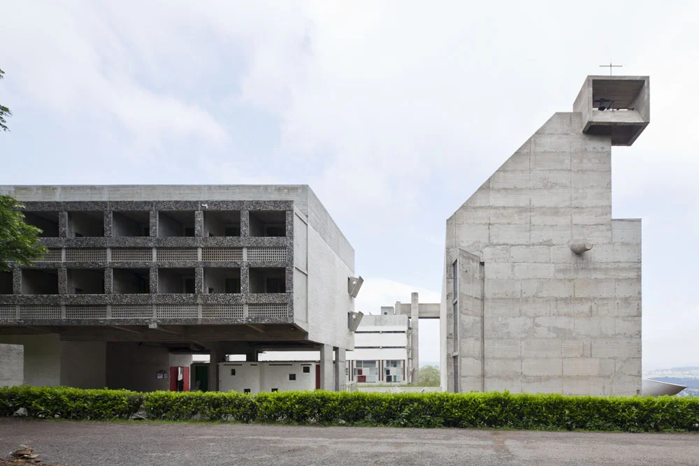 ConventLaTourette_archLeCorbusier_photoMontseZamorano00.jpg