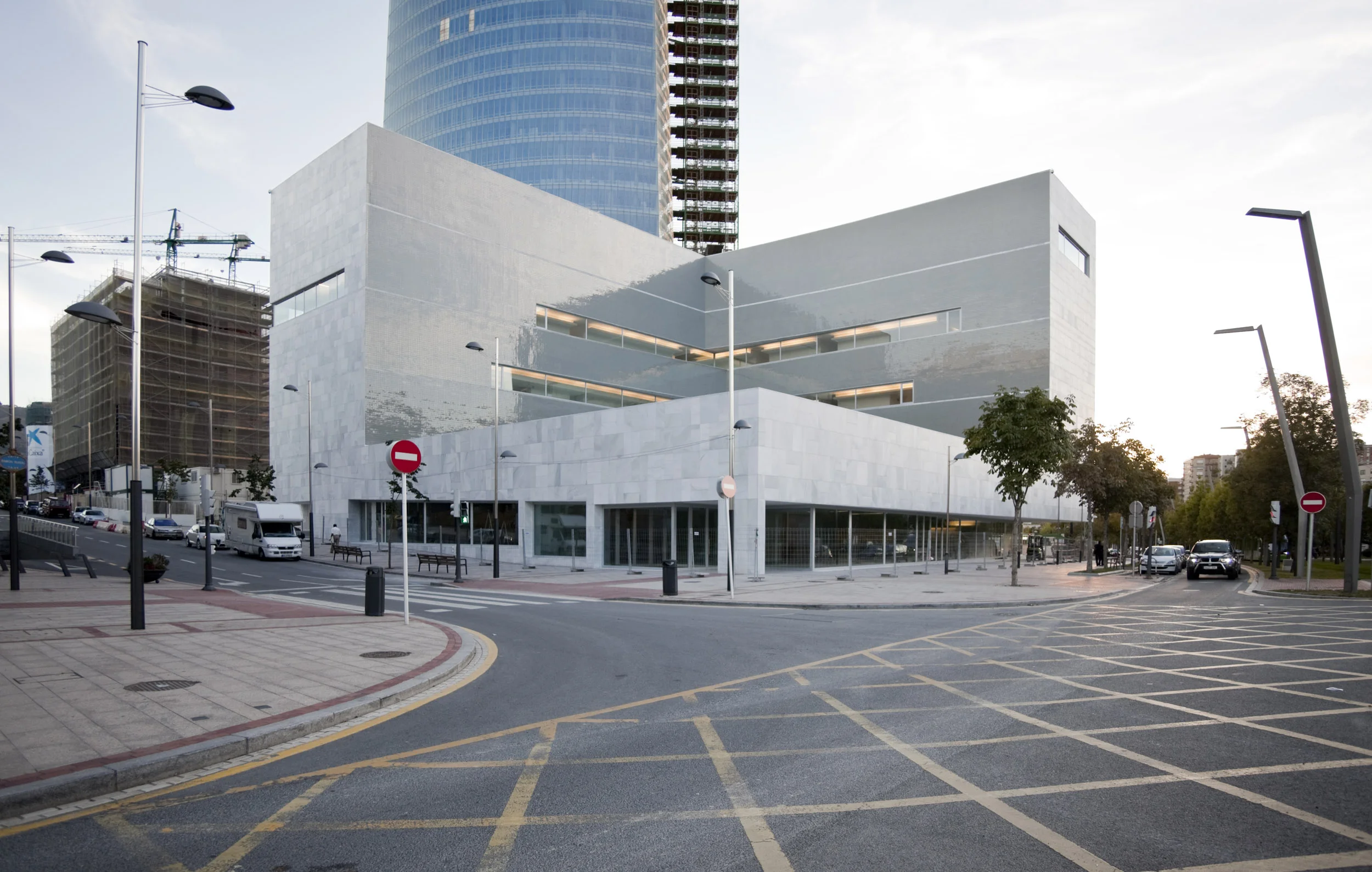 ParanimfUniversityBasqueCountry_archAlvaroSiza_photoMontseZamorano07.jpg