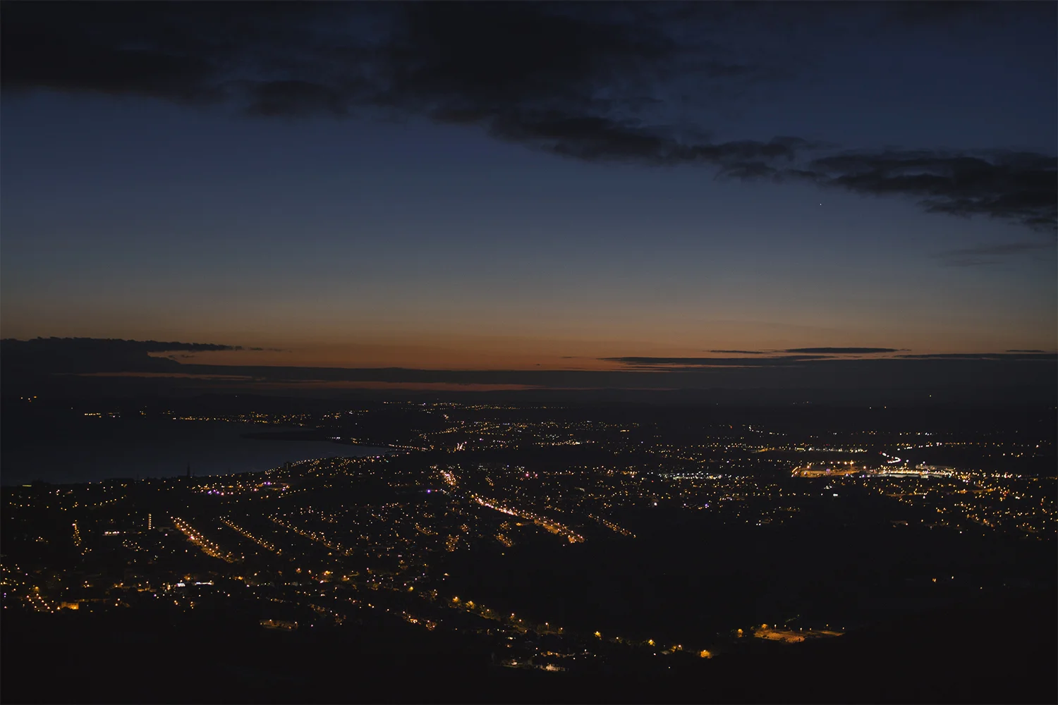 Sunrise on Arthurs Seat(1500).jpg