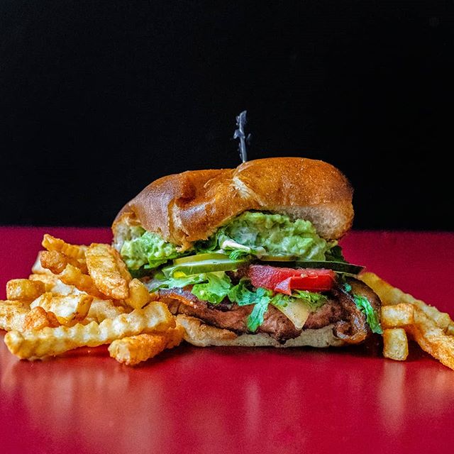 This is not your average Veggie Burger. Shout out to Eric and his staff @cast_iron_trading_co for putting together a great tasting, great looking burger during their lunch rush. Aside from the standard, I've added some bacon, roasted tomatoes, avocad