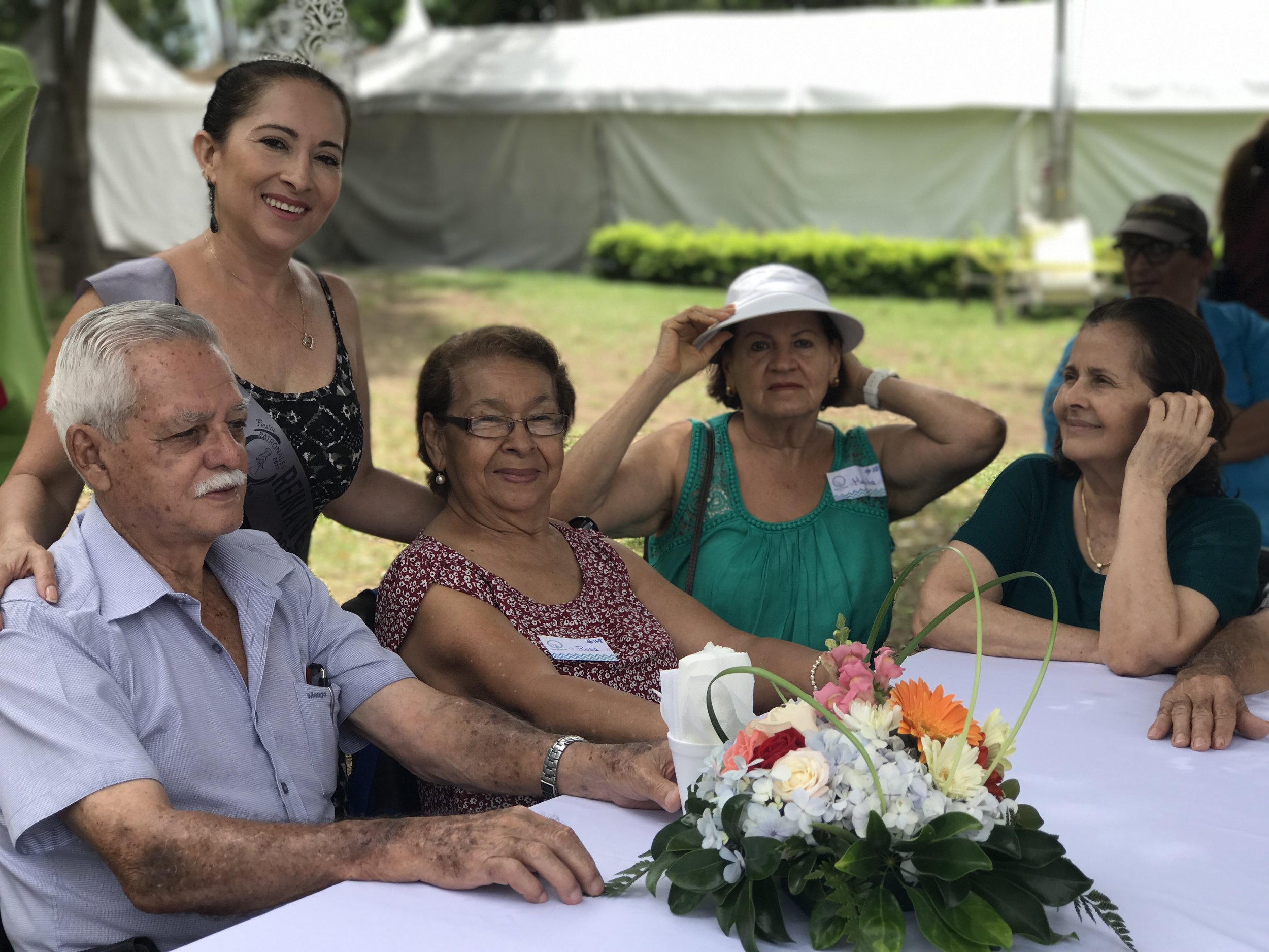Gracias a la Reina de los Festejos, Teresa Villegas, presente en todas las actividades, siempre con su sonrisa y compartiendo con todos.