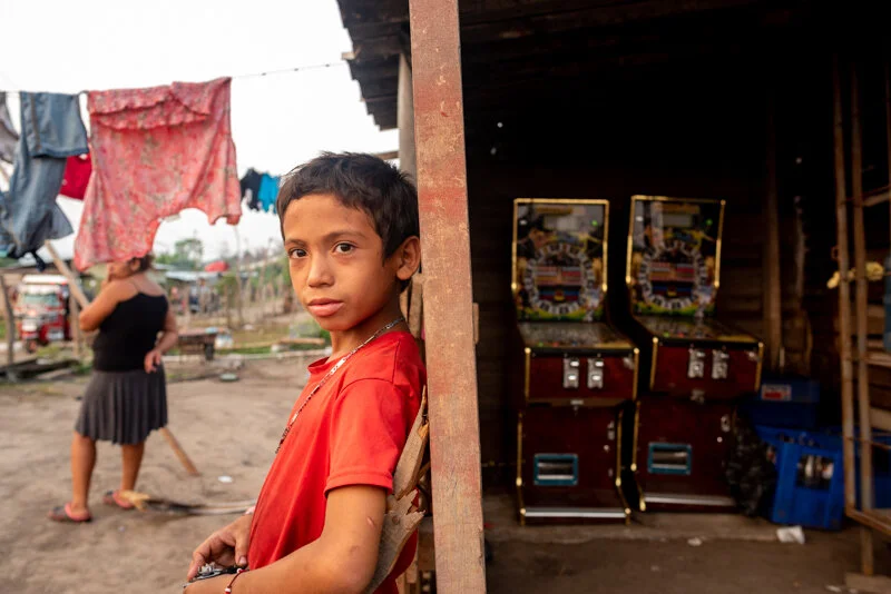  El Carmen is one of the poorest sections of San Pedro Sula. Bajos Horizantes is a community of people who claim small plots of land owned by the municipality. By law, if they prove occupancy for 10 years they gain ownership. In this community and th