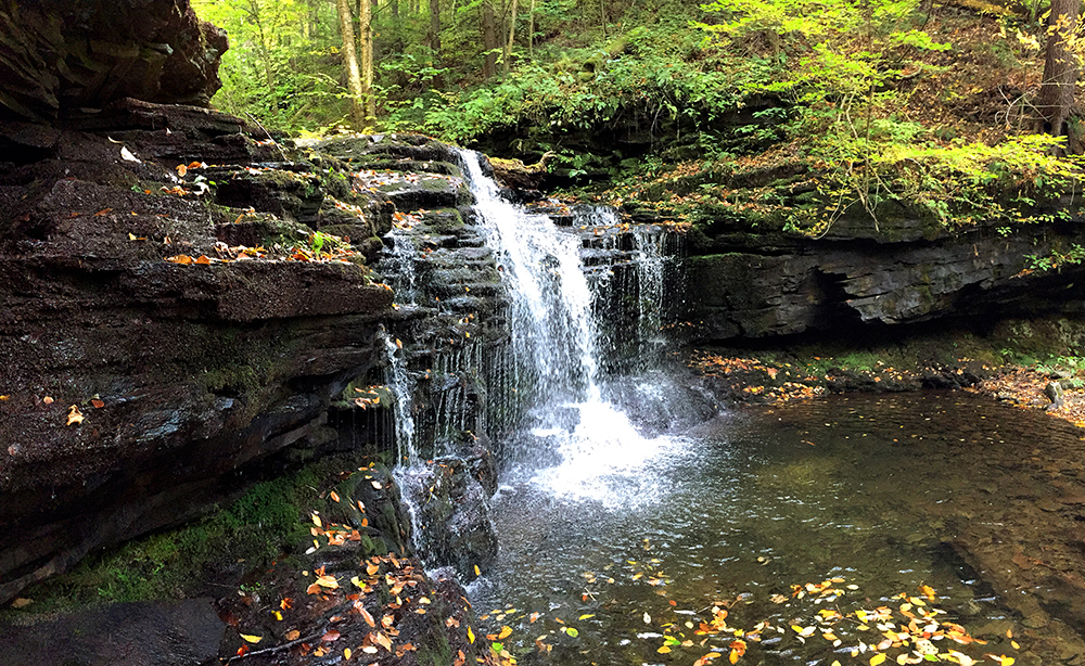 A view from the side of Wyandot waterfall.