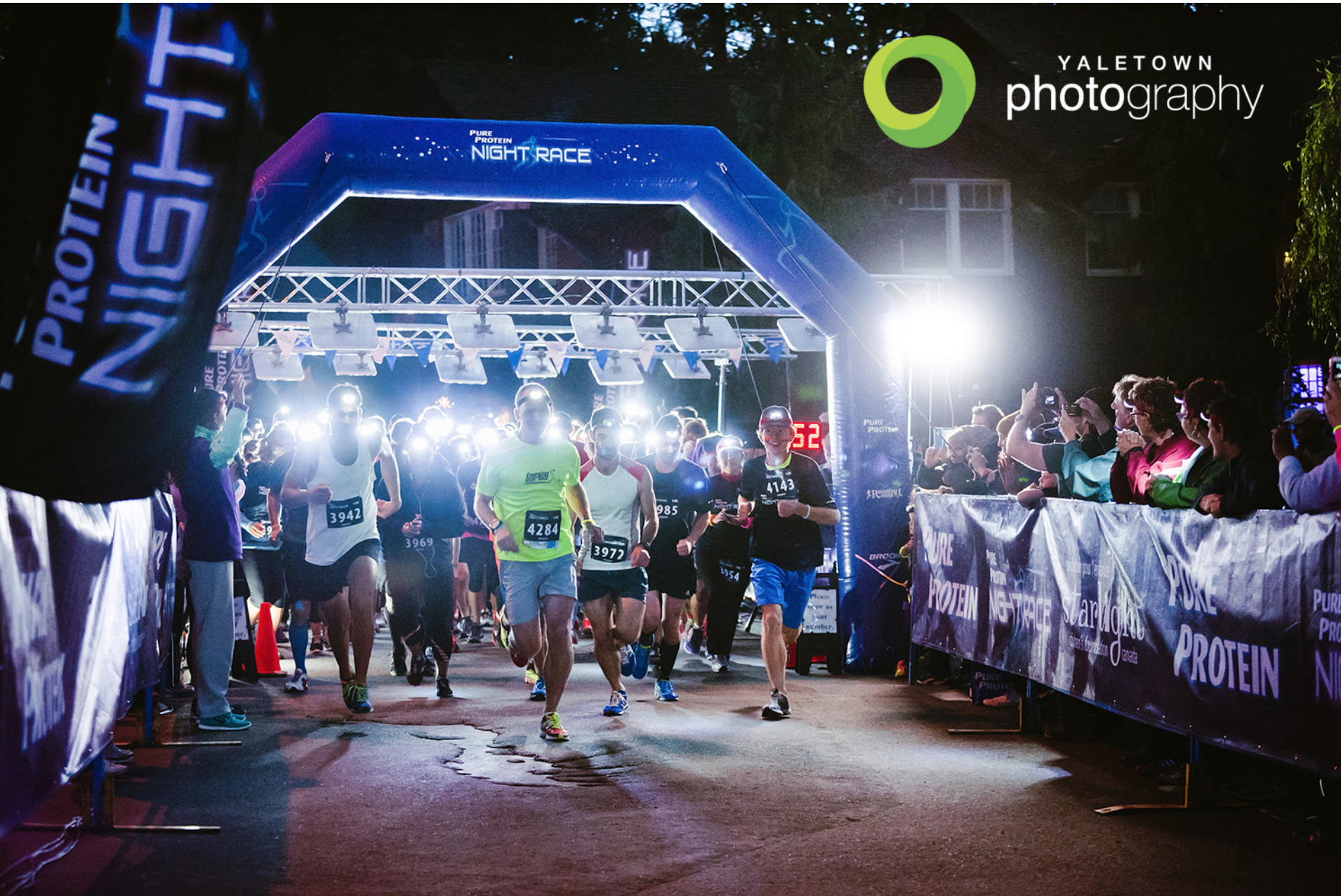 Nightrace_Vancouver_stanley-park-running-racing-pure-protein-brooks-vancouver-event-photographer-sport-photography-photo