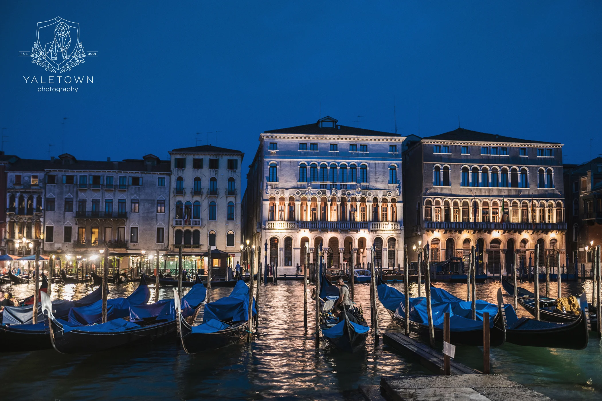 Venice-portrait-session-yaletown-photography-vacation-photographer-photo-028.jpg