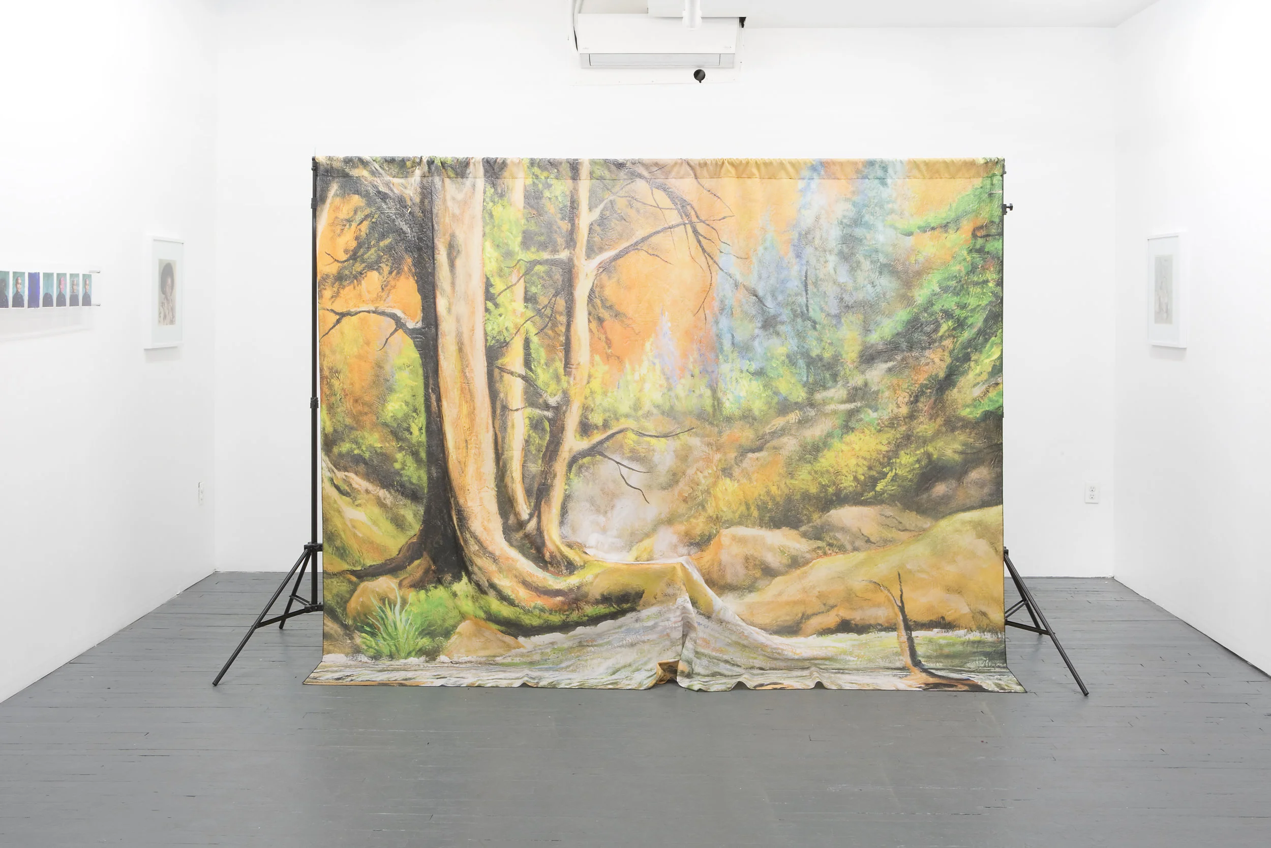 DeliGallery_KalenNailRoach_Install (58).jpg