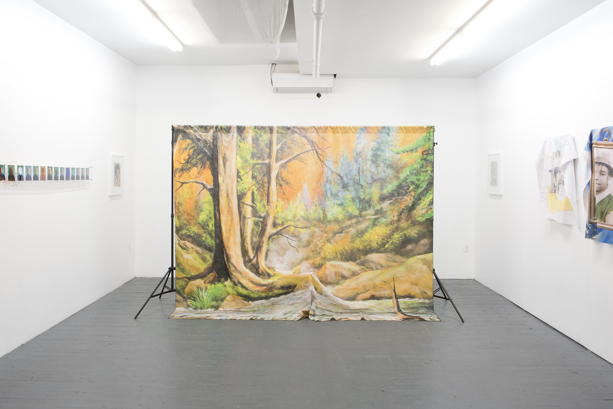 DeliGallery_KalenNailRoach_Install (57).jpg
