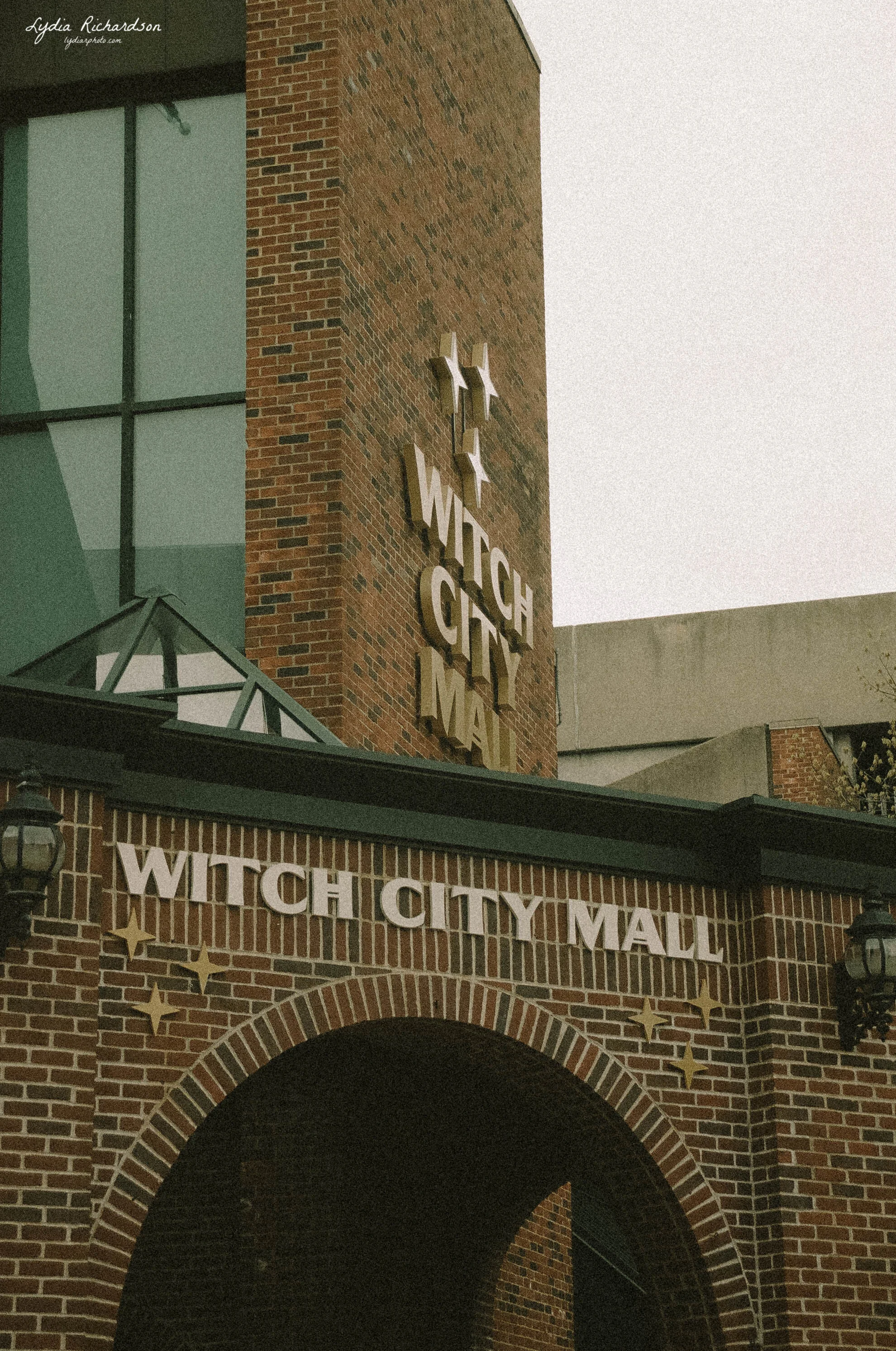 000234500026 copy.JPG