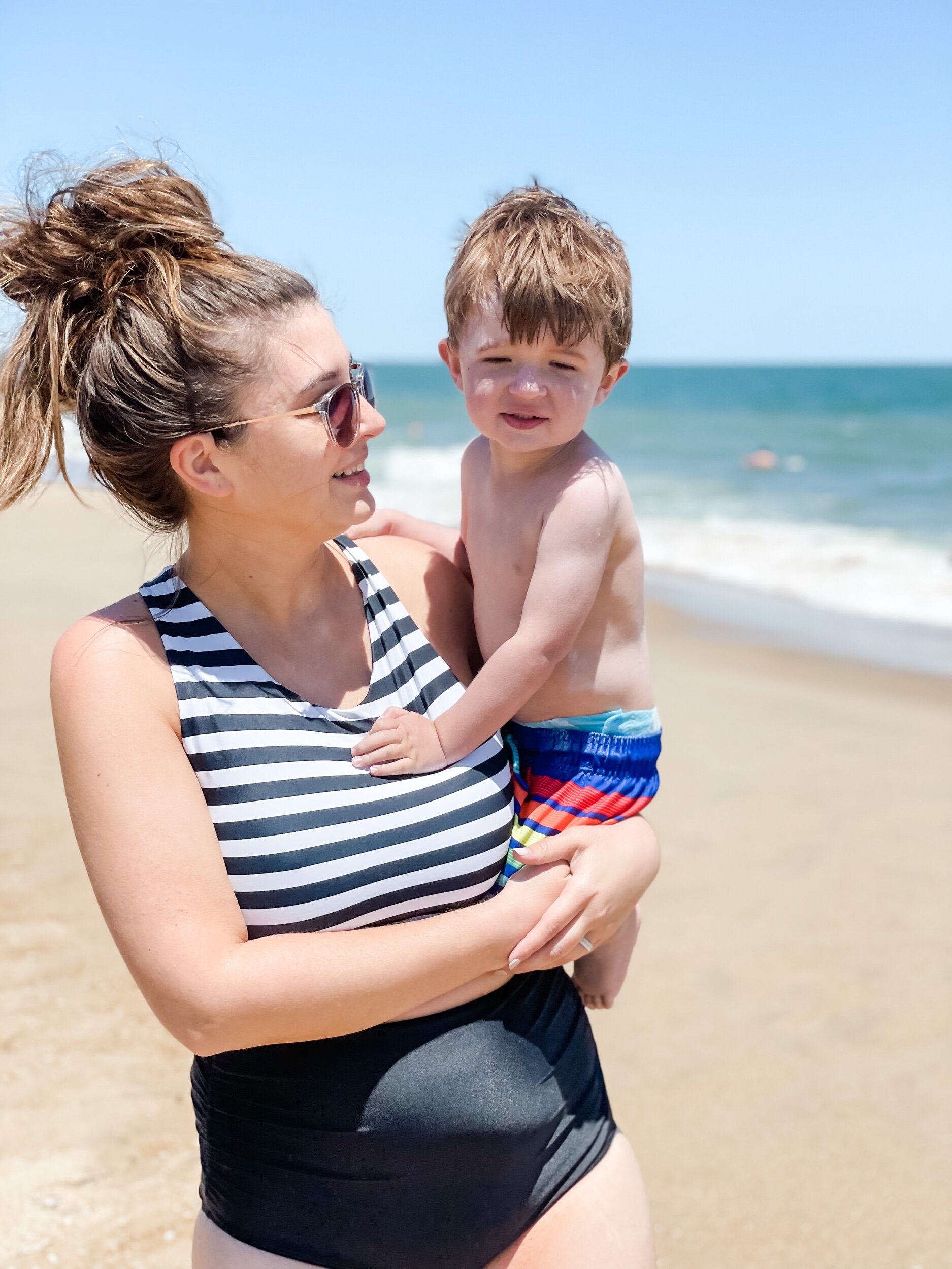   Albion Fit | Hang Ten Game Changer Top + Ruched Matte Black High-Waisted Bottoms  