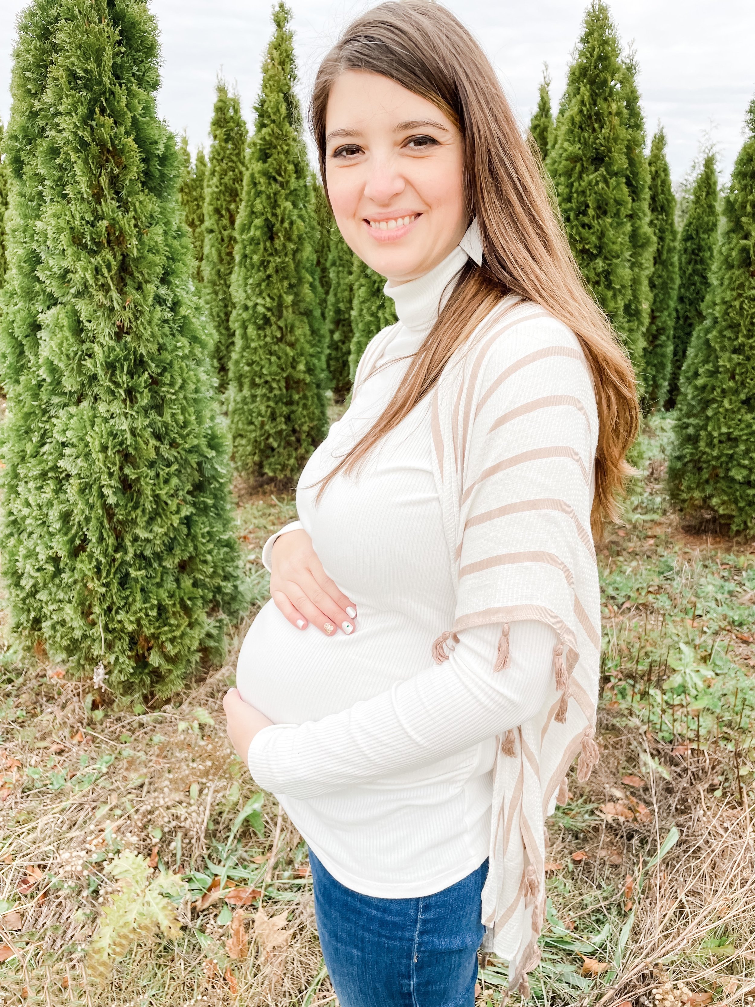Maternity Outfit for Family Christmas Photos