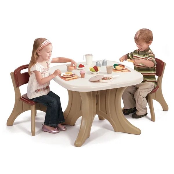 896899-New-Traditions-Kids-Table-and-Chairs-Set-001.jpeg