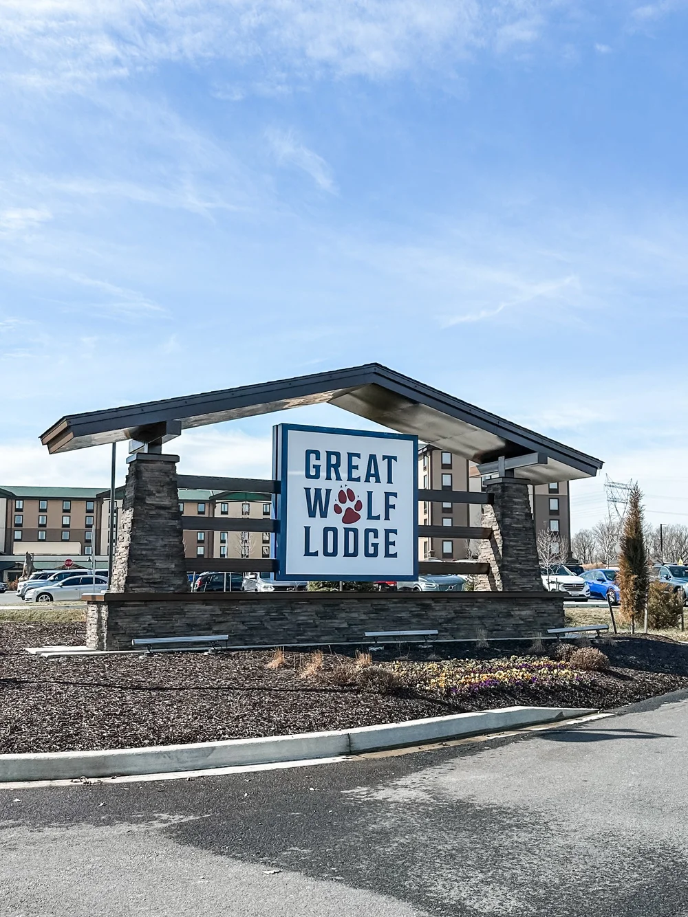 Visiting Great Wolf Lodge with Toddlers: Must-Haves & Tips for Parents |  Simple Modest Mom