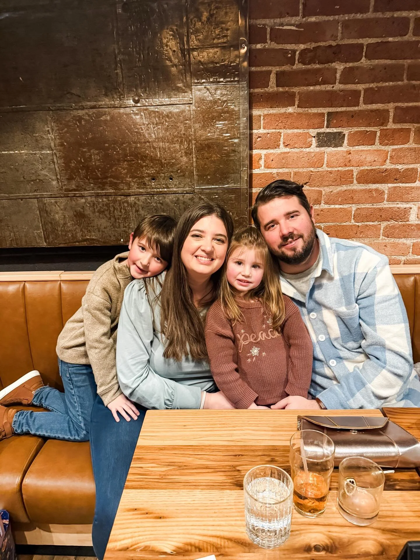 They say 40 is the new 30, right?! 😅🥰🥂

Celebrated my 40th a little early (because&hellip; weekend 😉) with my family at one of my favorite spots @doublec717 - Margaritas, chips &amp; salsa, queso, and all the birthday love 😍🤤 (just missed photo