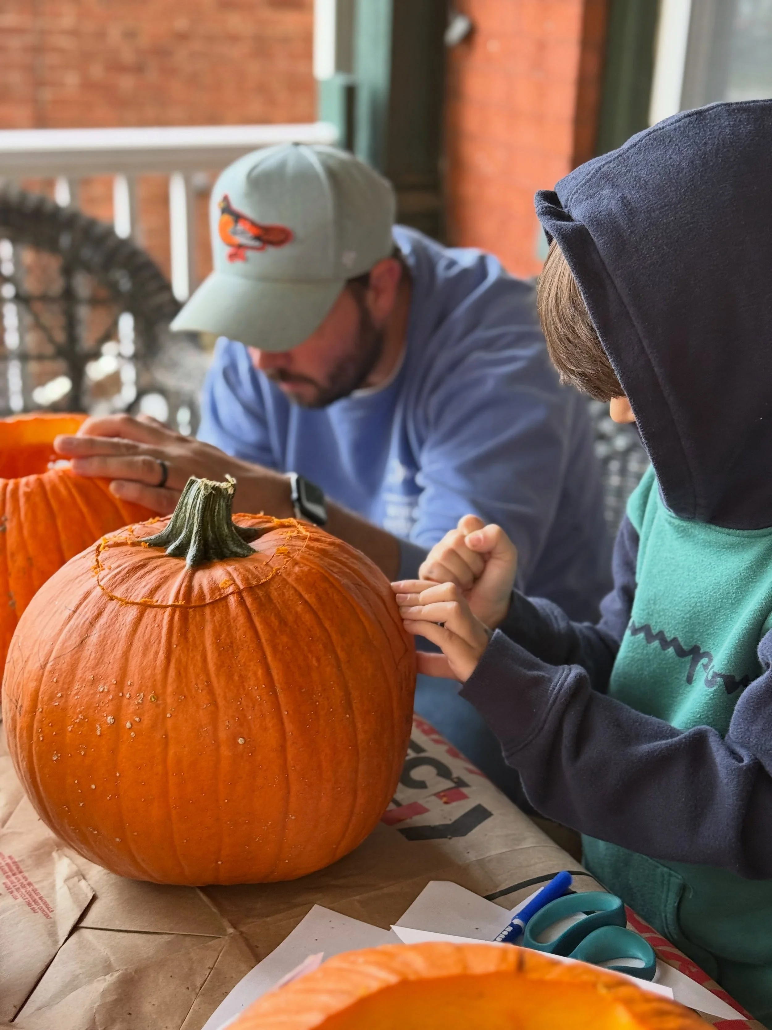 Oliver kept asking about carving pumpkins 🎃 so this afternoon we made that happen! I used to love doing this, but never really took the time when they were younger. Watching your kids grow up has some major perks 🥹

How long do we think these will 