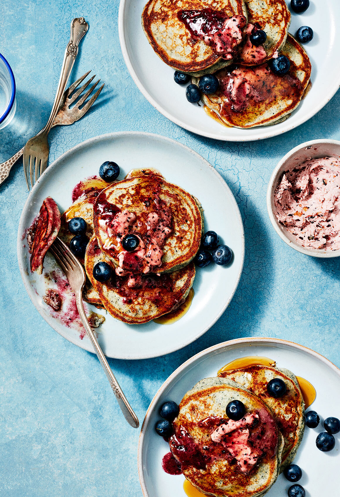 Food-between-freinds-jesse-tyler-ferguson-recipes-cookbook-food-photography-cormeal-pancake-blueberry-breakfast-2289.jpg