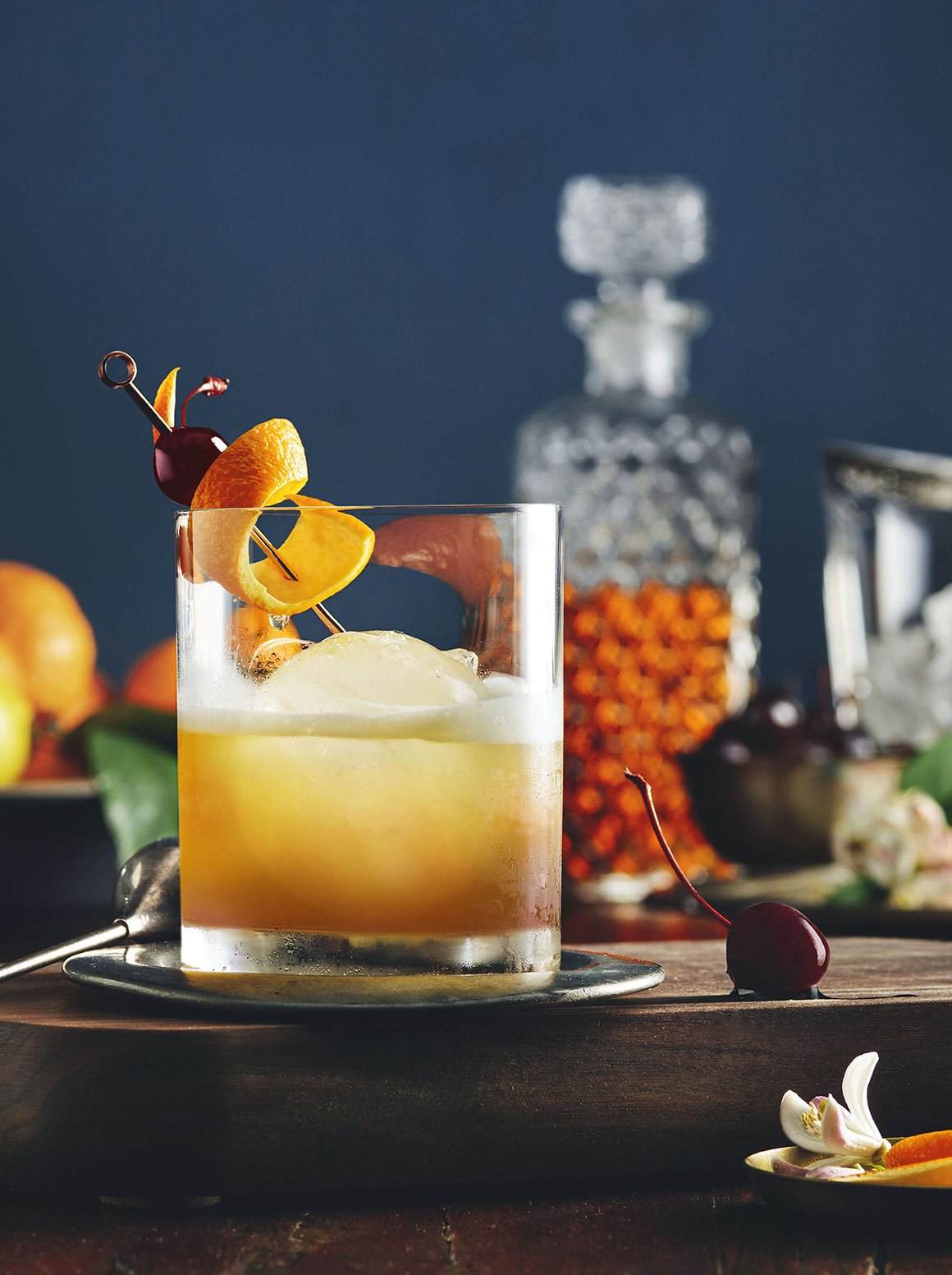 Whiskey-Sour-cocktail-cherry-on-top-mixology-liquor.jpg