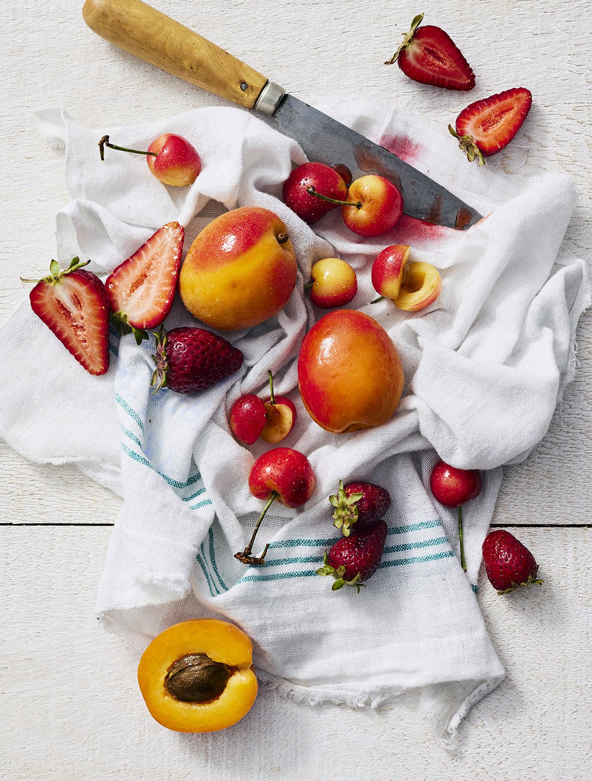 stone-fruit-cherry-plum-straberry-fresh-produce.jpg